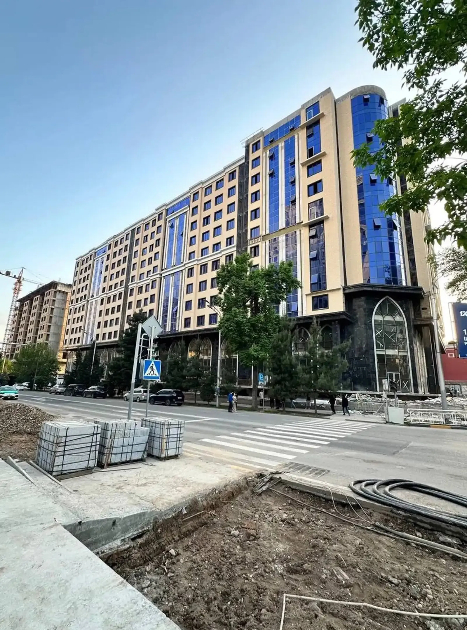 Помещение под свободное назначение, 183м², Шохмансур, Зеленый