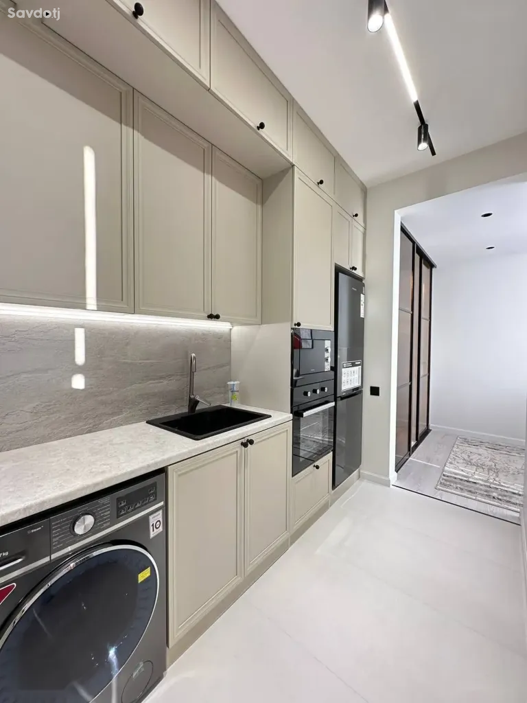 3-комн. квартира, 14 этаж, 120 м², Шохмансур