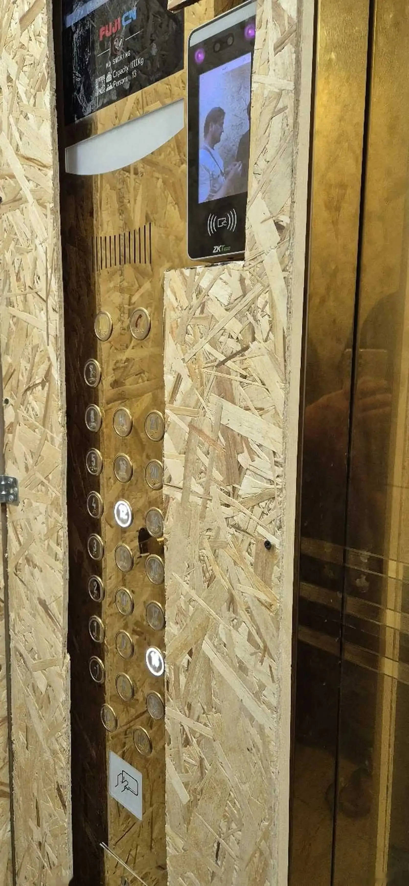 3-к квартира, 12 этаж, 102 м², кохи борбад караболо