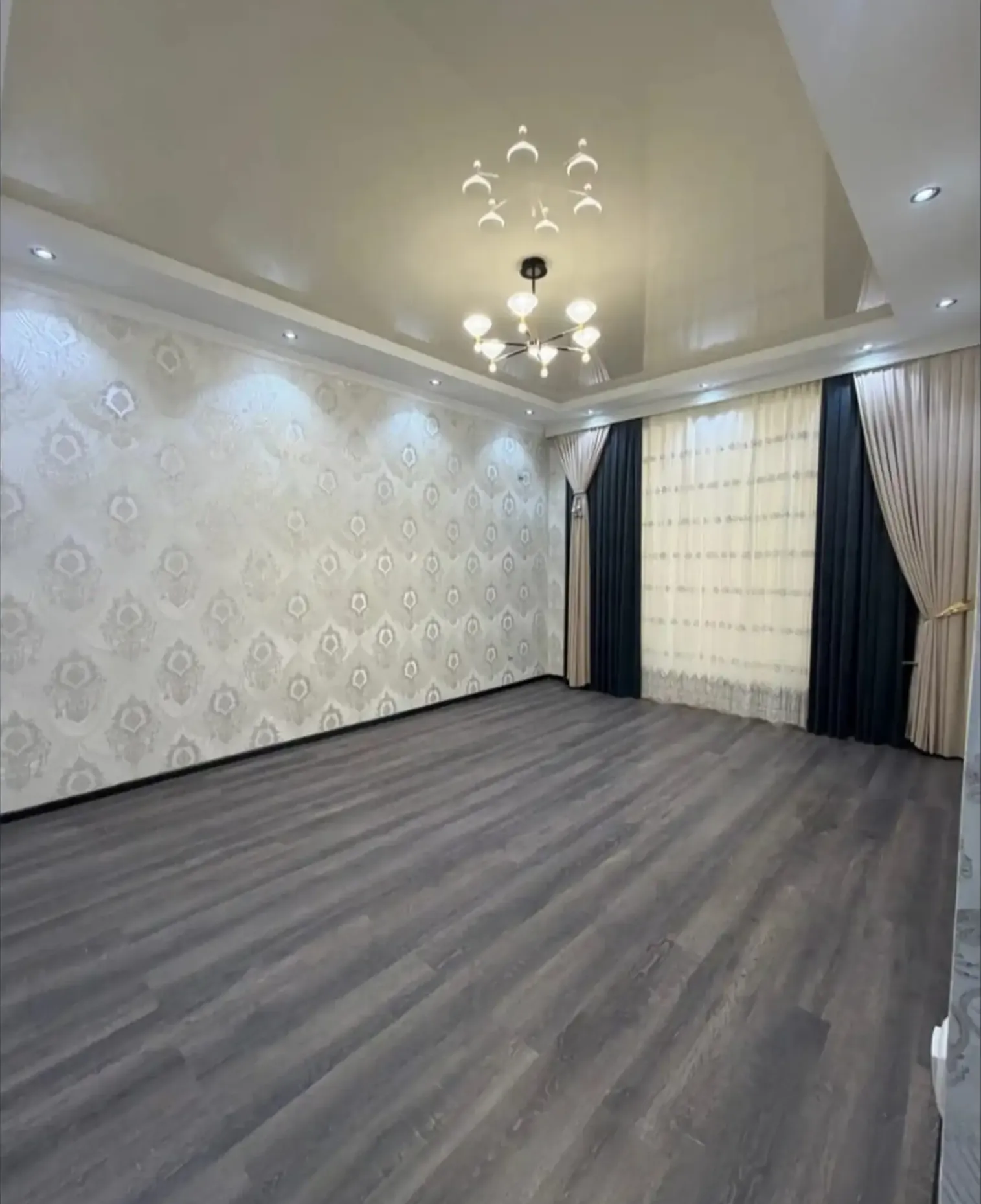 3-комн. квартира, 14 этаж, 100м², Шохмансур