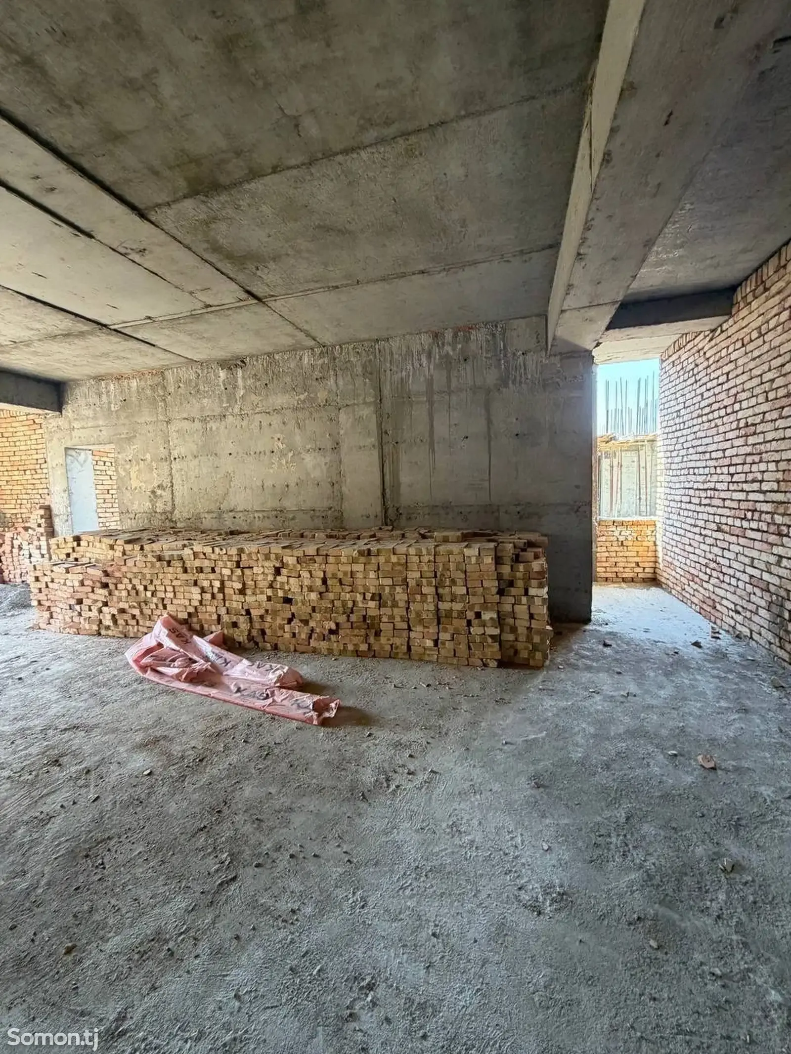 2-комн. квартира, 12 этаж, 71 м², Шохмансур