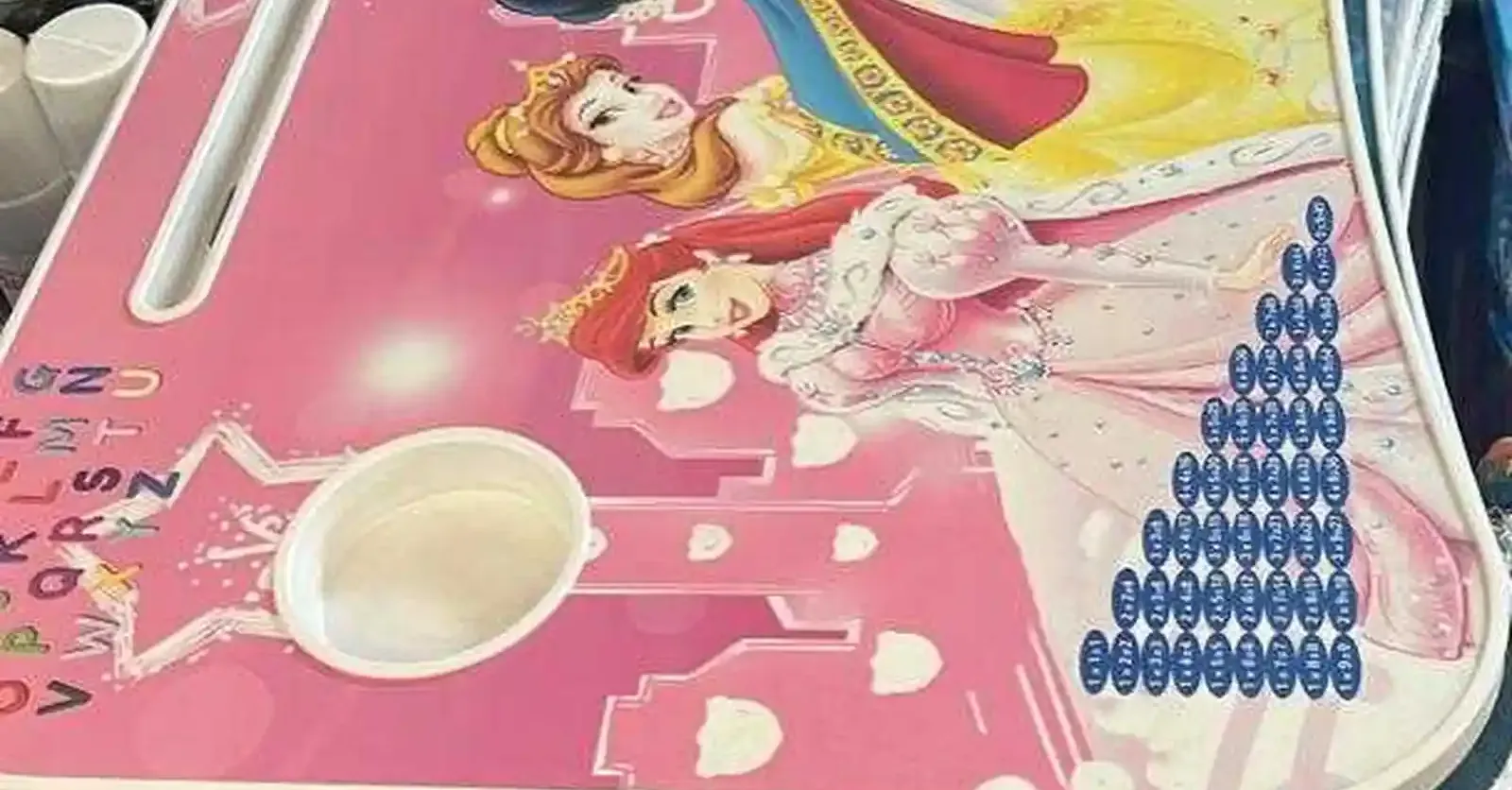 Раскладной столик Dyxon Anime