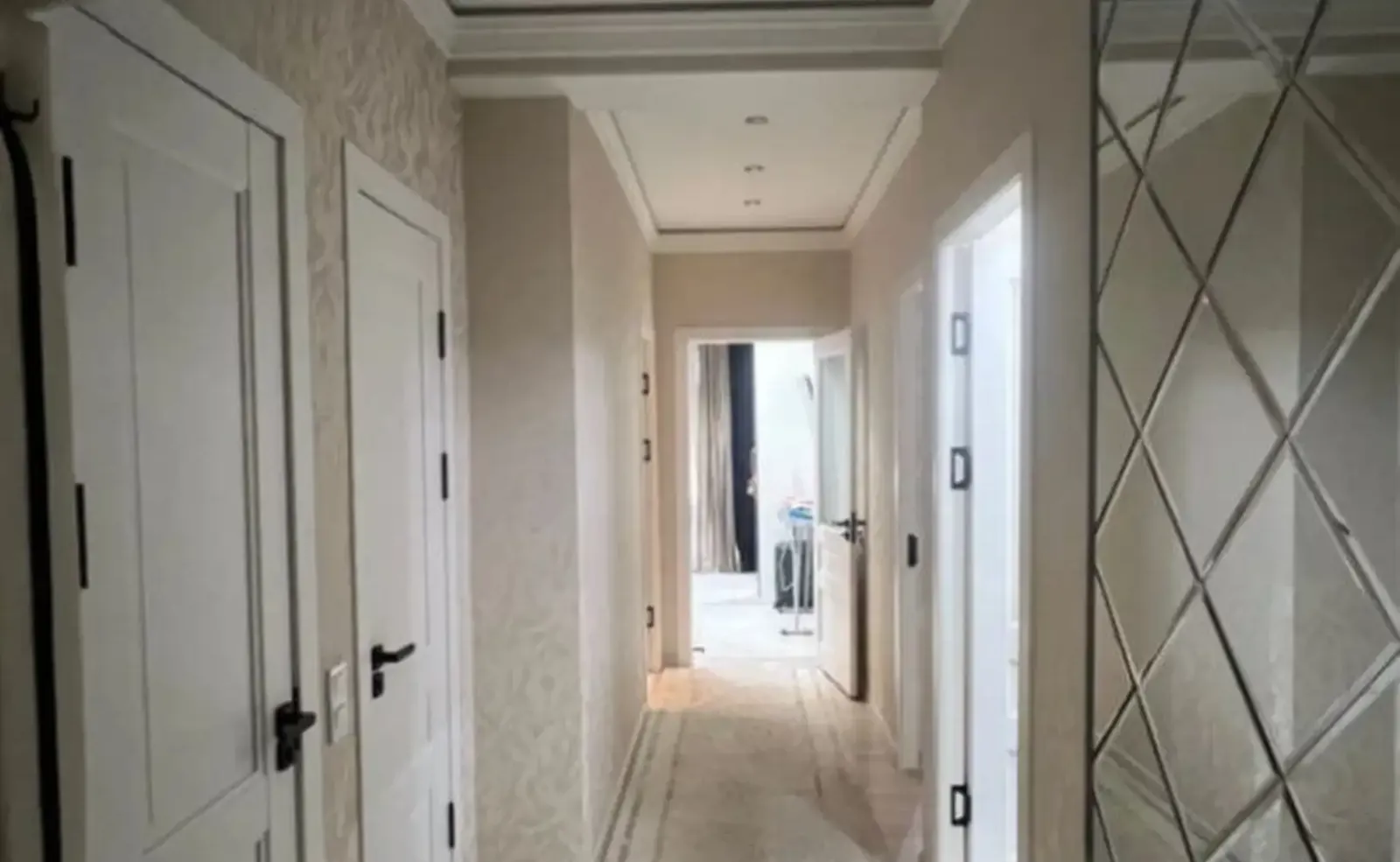 3-комн. квартира, 1 этаж, 90 м², 102 мкр, Пайкар