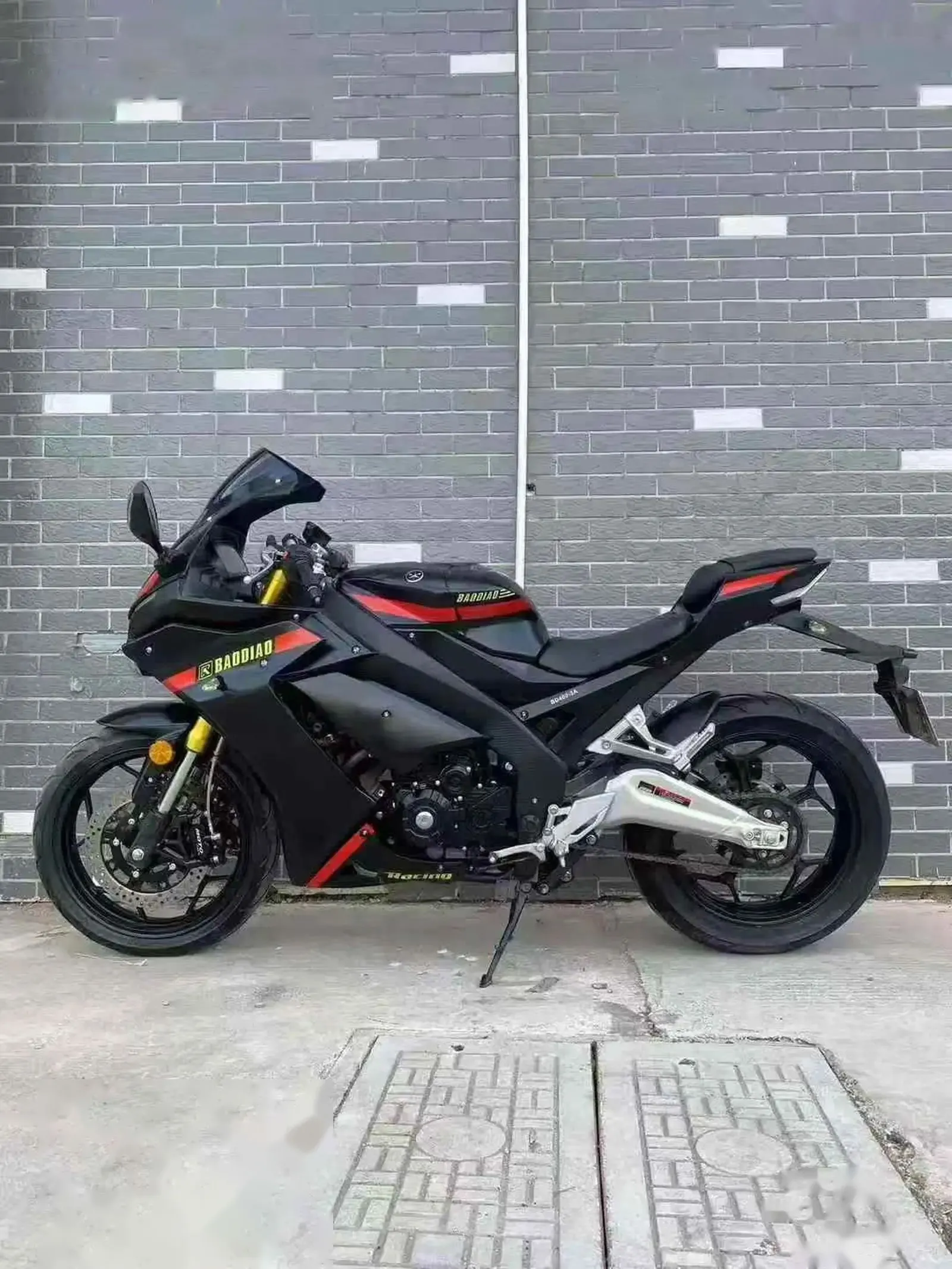 Мотоцикл Yamaha R1 на заказ