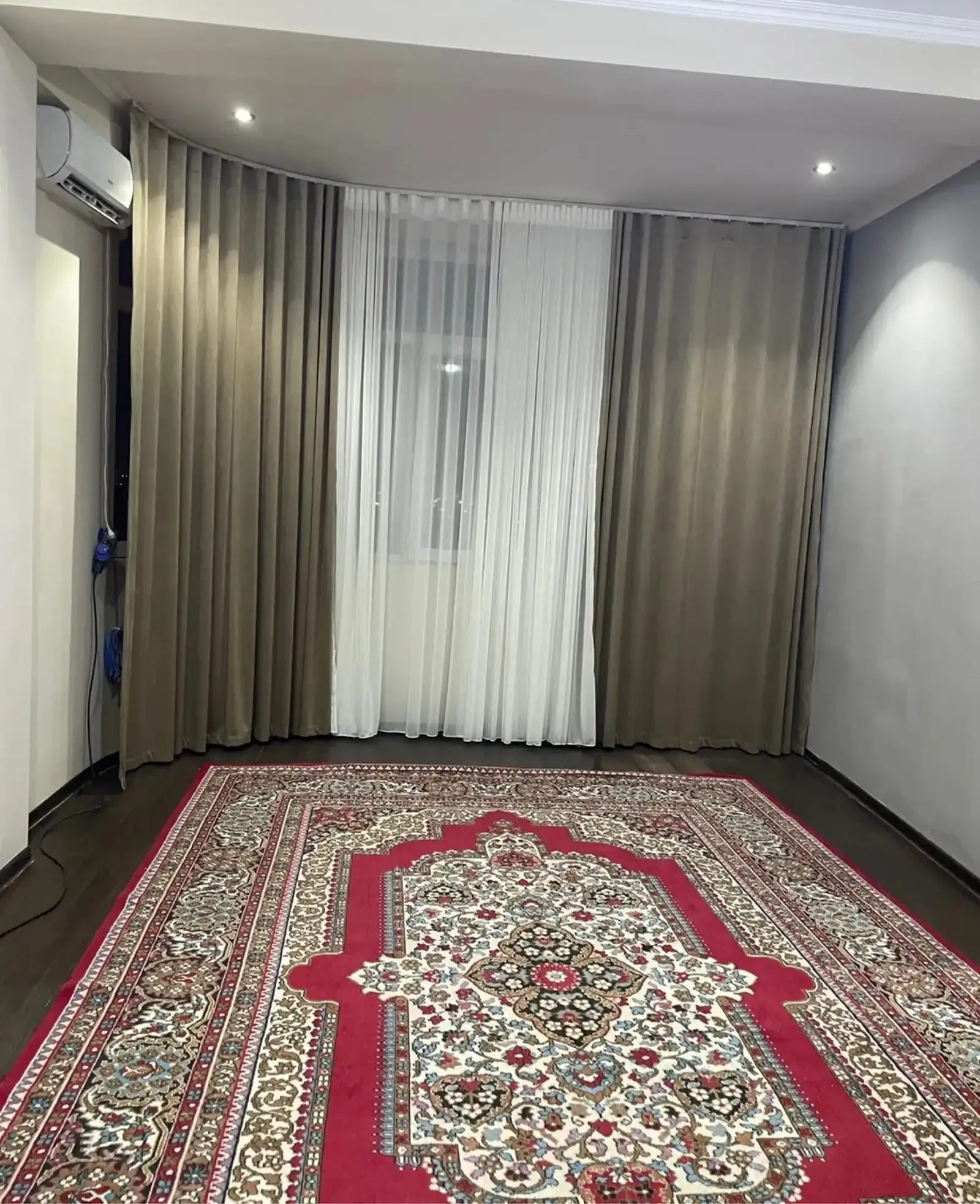 2-комн. квартира, 12 этаж, 80м², Сино