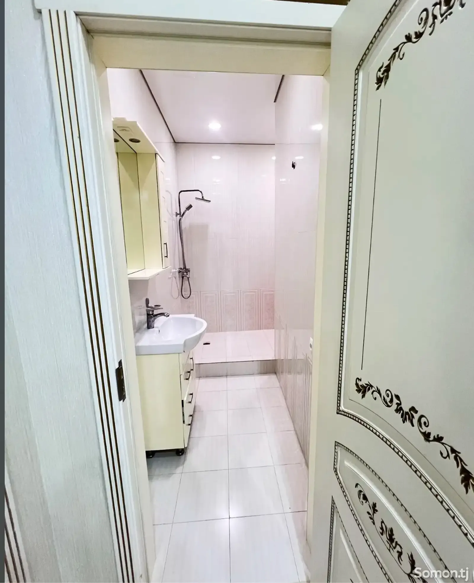 3-комн. квартира, 9 этаж, 150м², сино