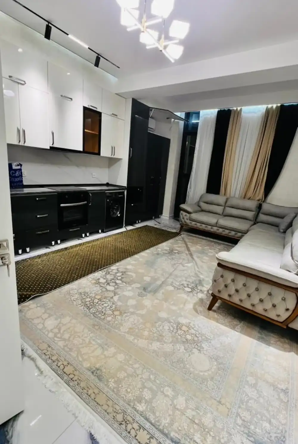 3-комн. квартира, 4 этаж, 140м², Шохмансур ру баруи Зелёный бозор доми Валберис Наздикии Садбарг