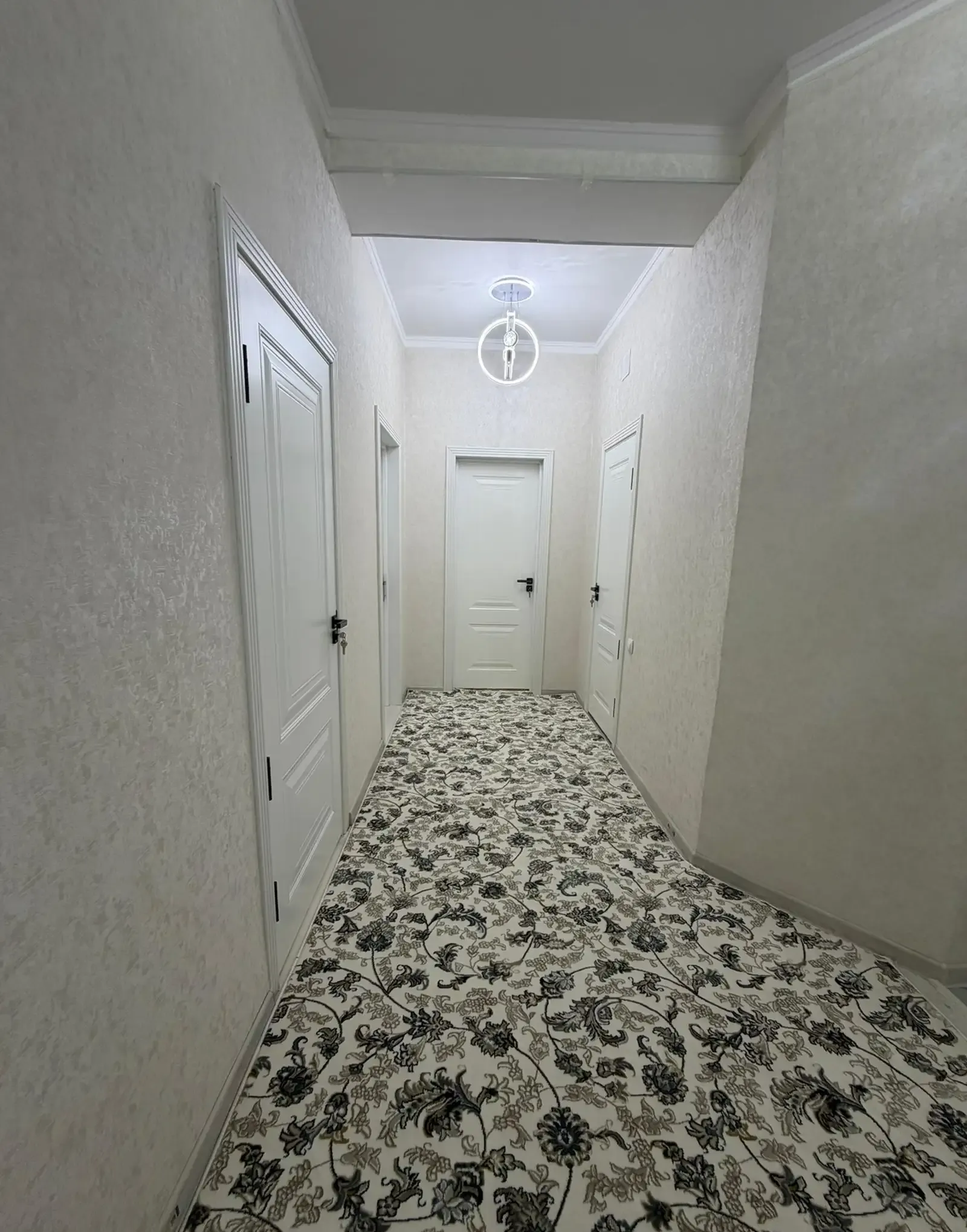 2-комн. квартира, 12 этаж, 81 м², н.Шохмансур