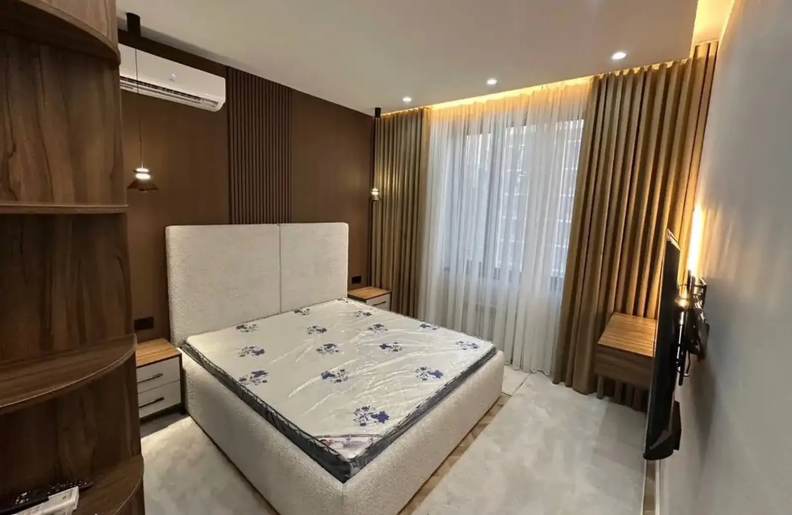 3-комн. квартира, 16 этаж, 95 м², Исмоили Сомони Спартак
