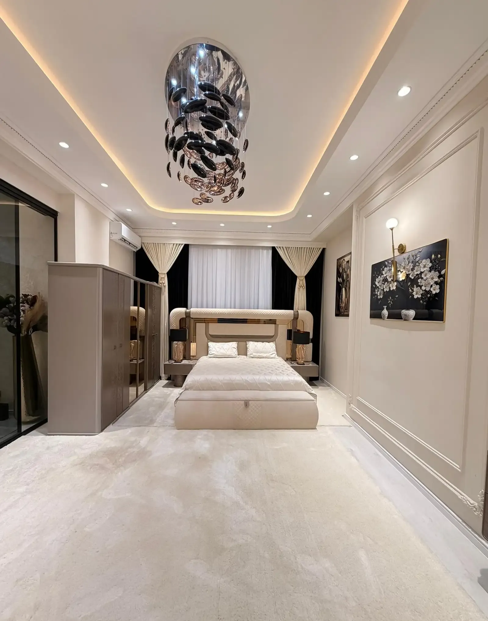 4-комн. квартира, 18 этаж, 212 м², Бахт-Z, напротив «Созидания»