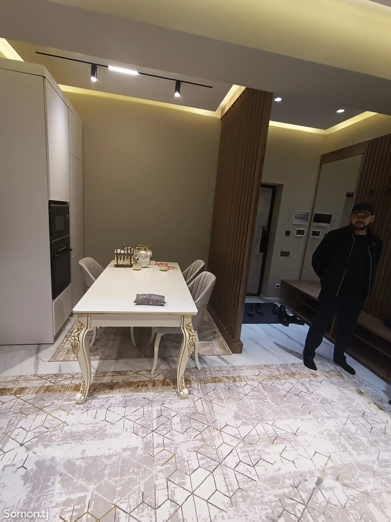 2-к квартира, 10 этаж, 74 м², Шохмансур