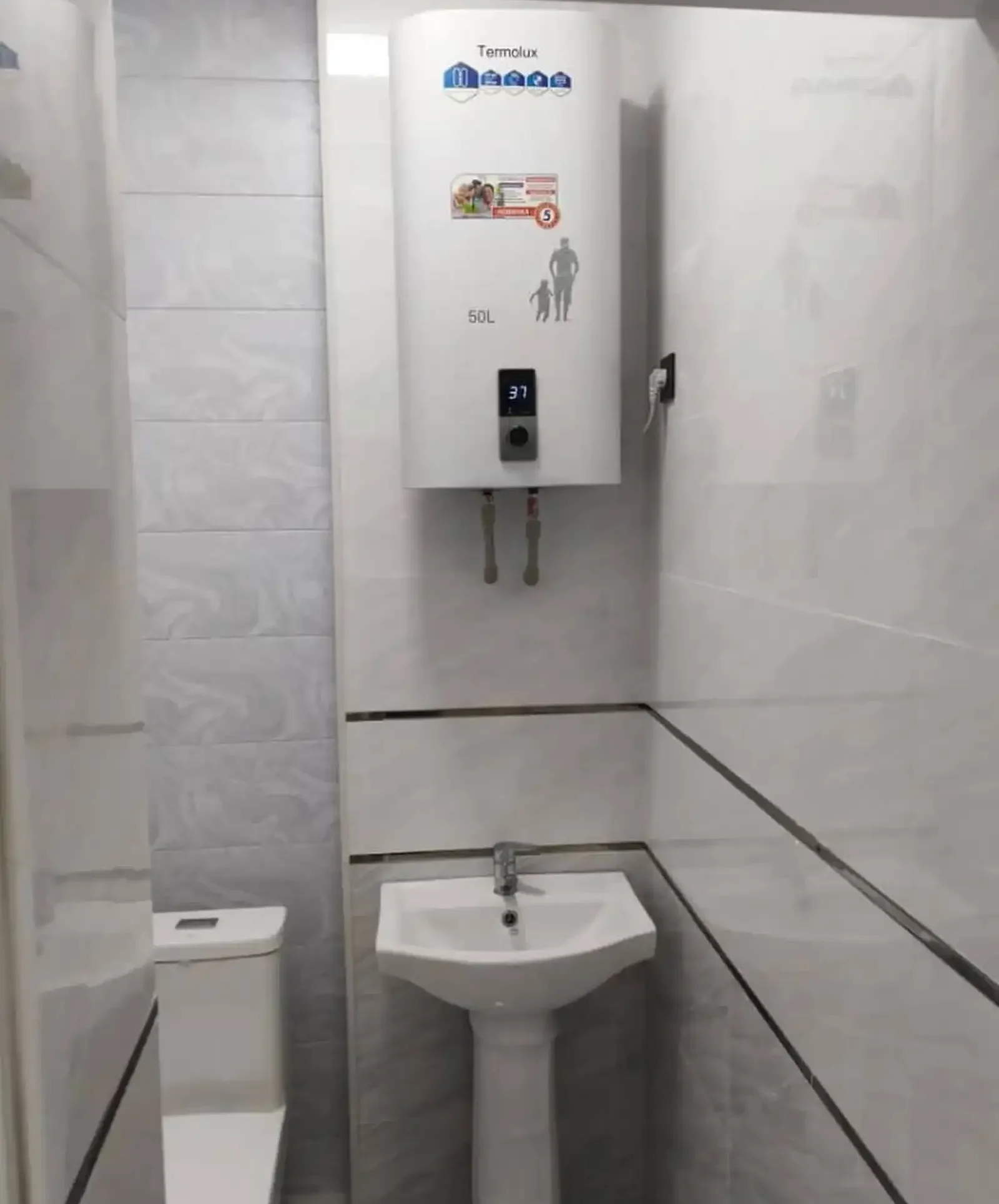2-комн. квартира, 16 этаж, 76 м², Фирдавси