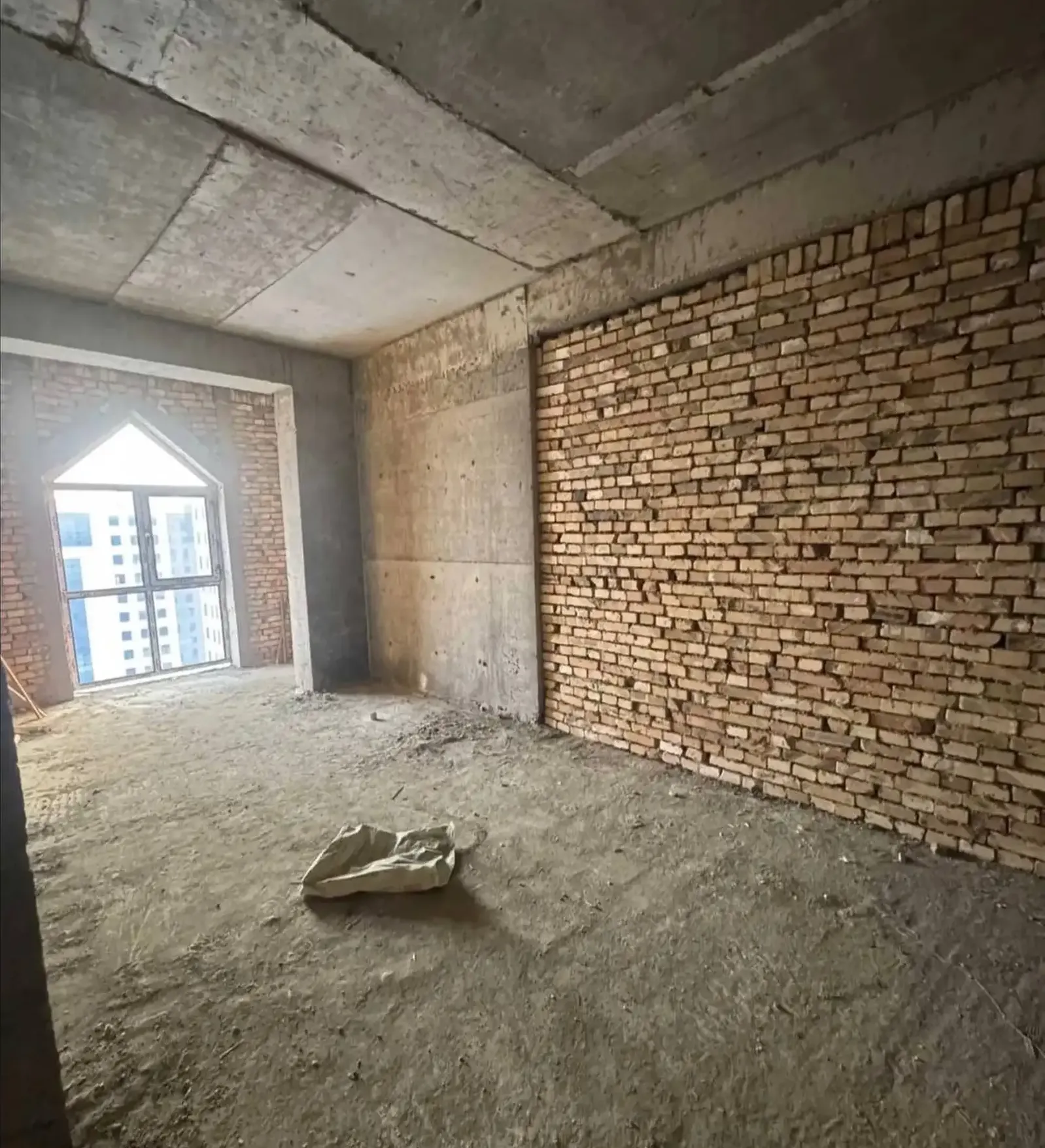 3-комн. квартира, 13 этаж, 113 м², н.Фирдавси, 4 рохаи Чал-чам