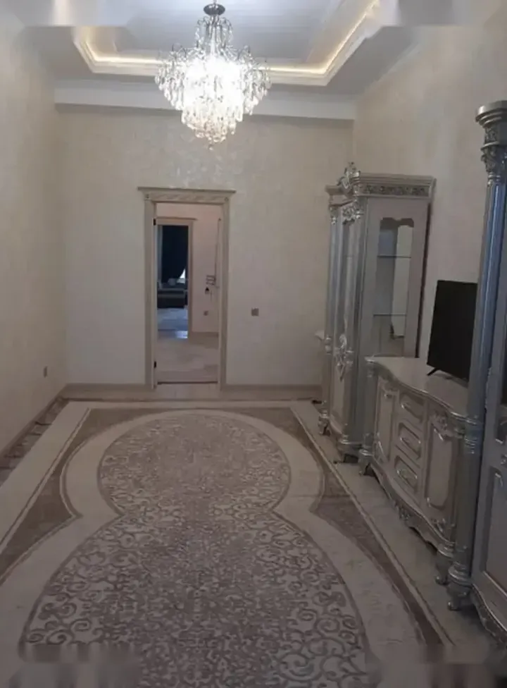 3-комн. квартира, 16 этаж, 107м², Шохмансур