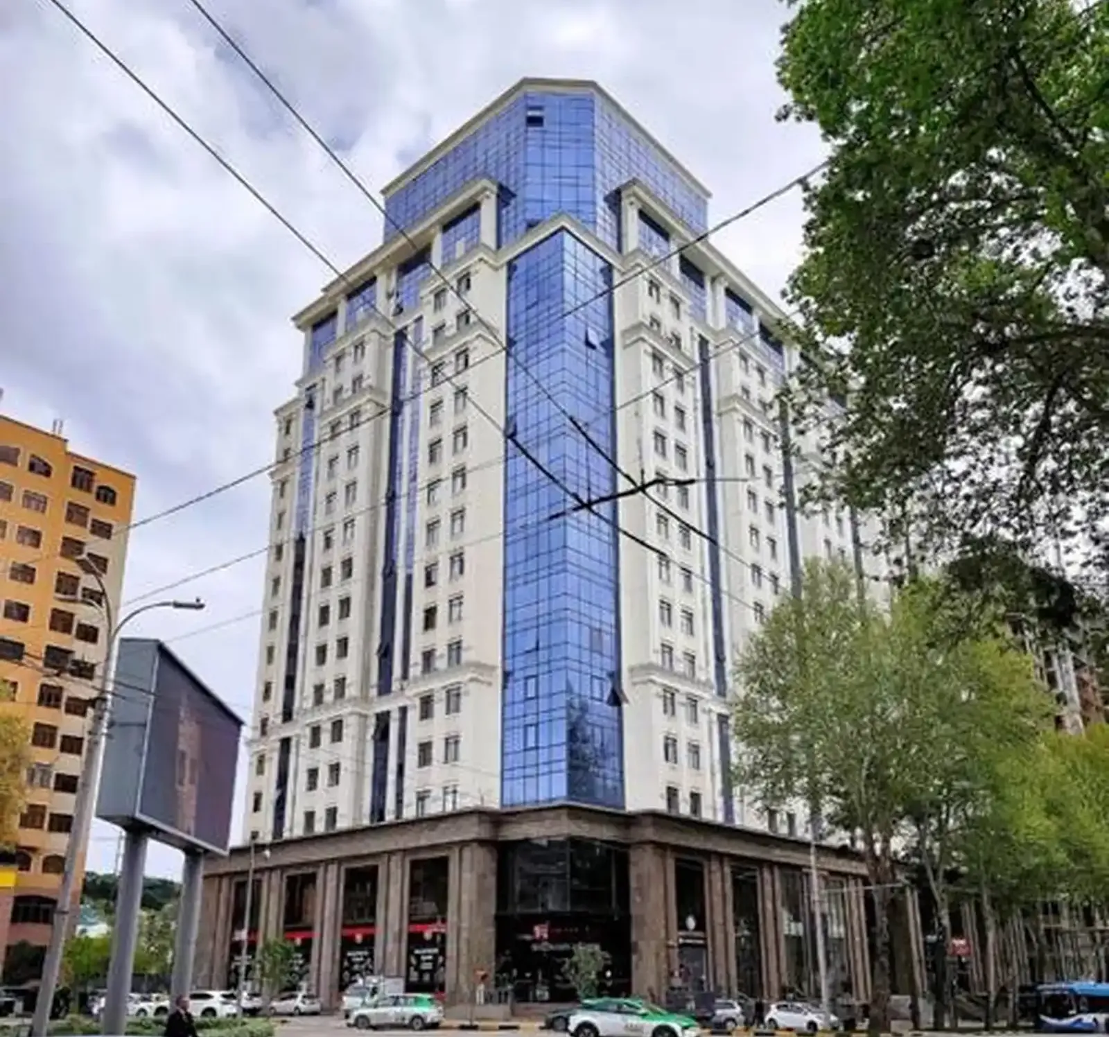 3-комн. квартира, 14 этаж, 70м², И. Сомони