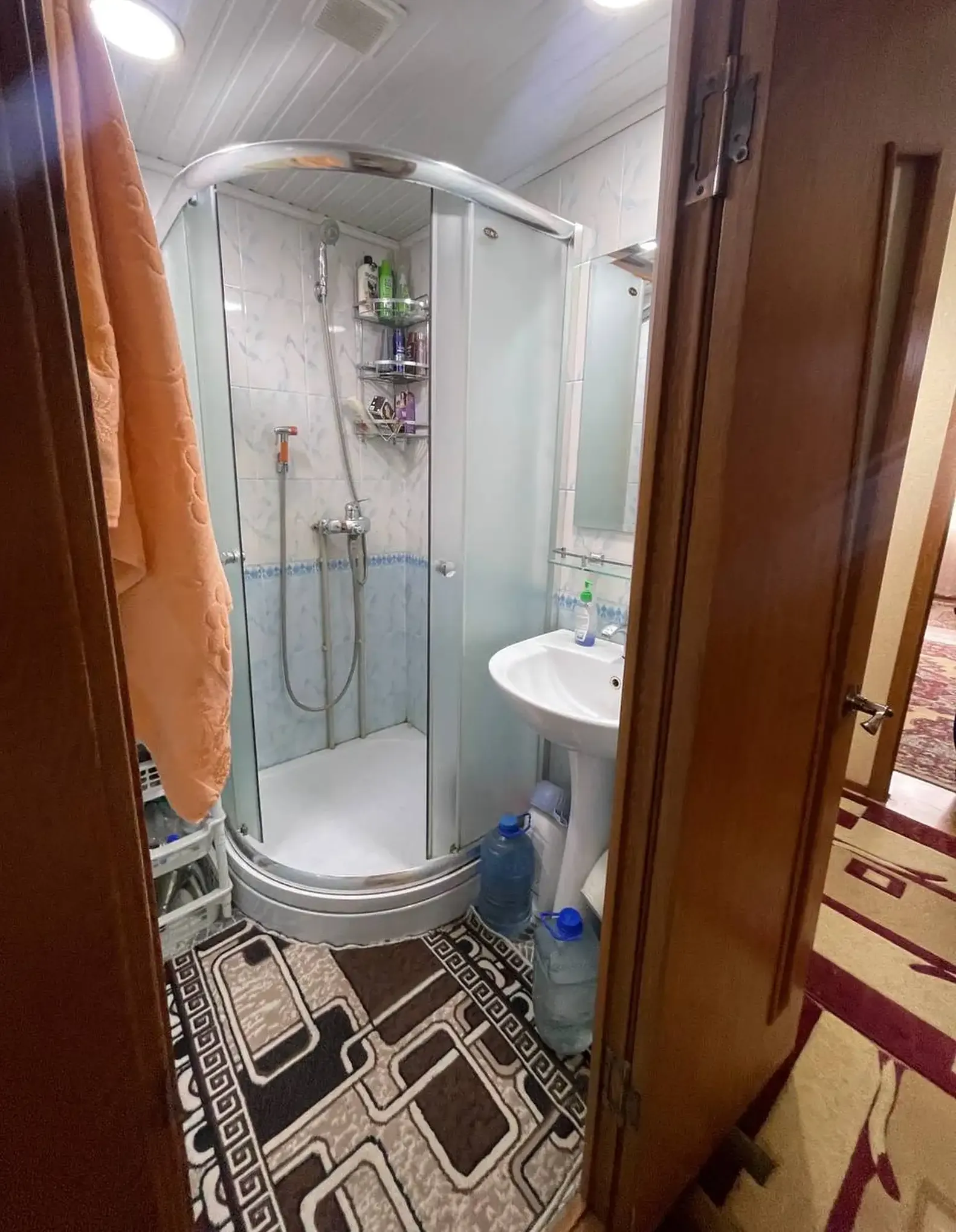 6-комн. квартира, 3 этаж, 126 м², Сино Испечак