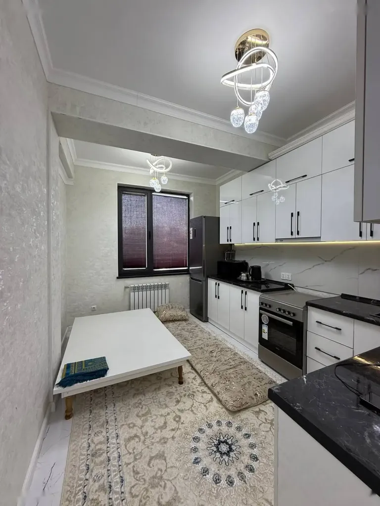 2-комн. квартира, 3 этаж, 71м², сино