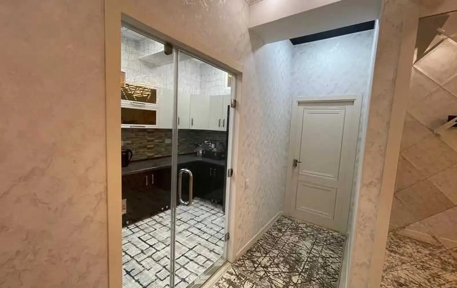 3-комн. квартира, 5 этаж, 100м², Шохмансур