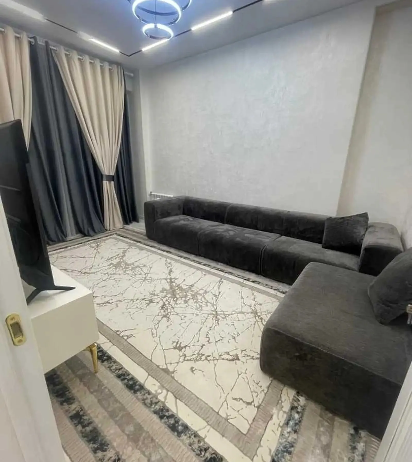 2-комн. квартира, 9 этаж, 71м², Шохмансур