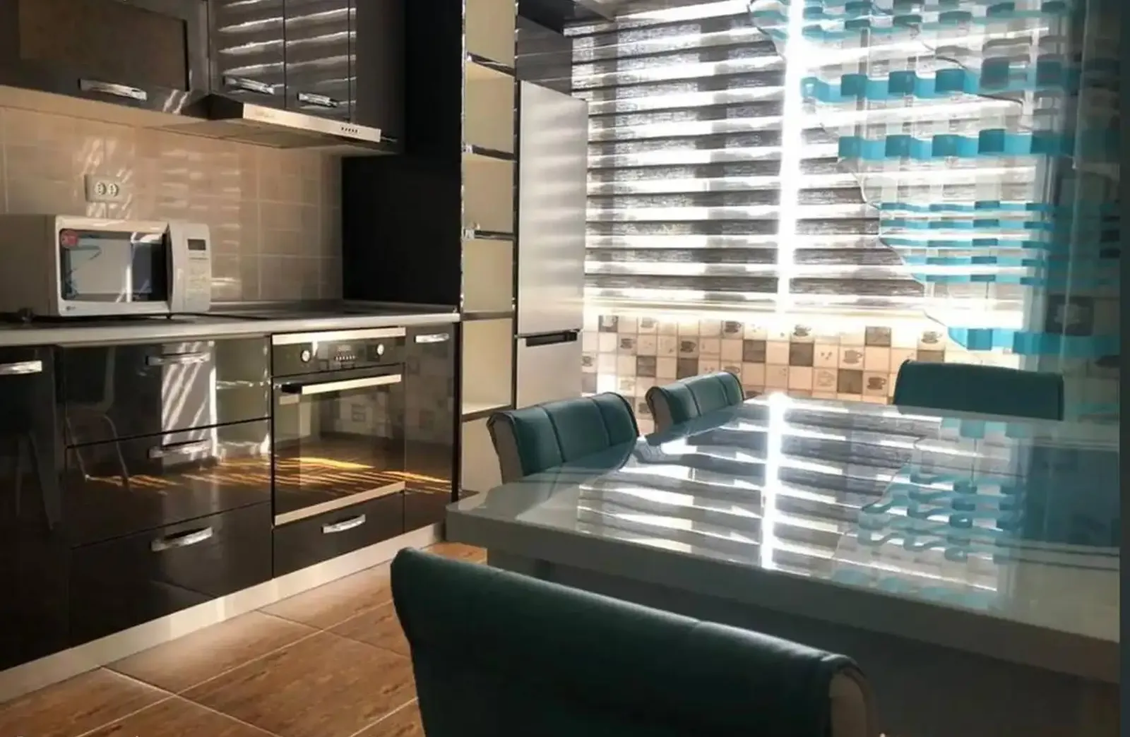 2-комн. квартира, 7 этаж, 55м², Сино, Ресторан Тайга