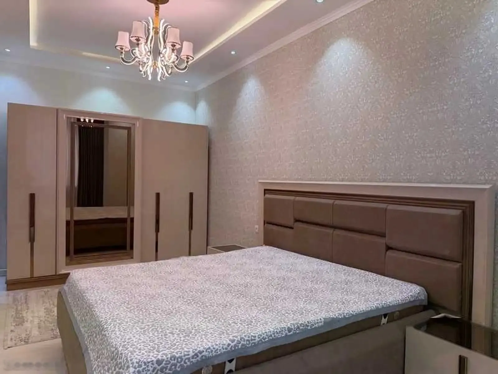 4-к квартира, 4 этаж, 125 м², гранд отел