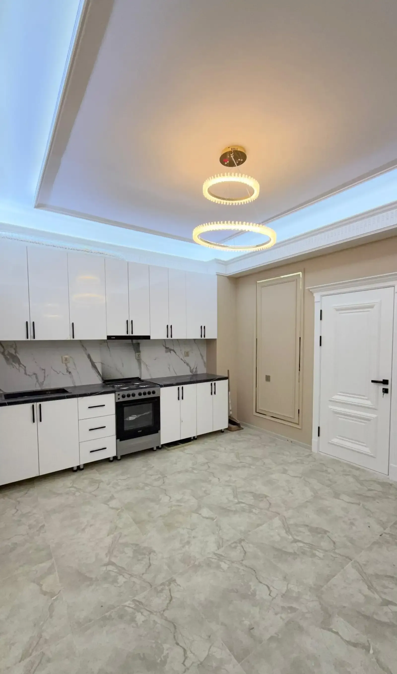 2-комн. квартира, 14 этаж, 90 м², Шохмансур
