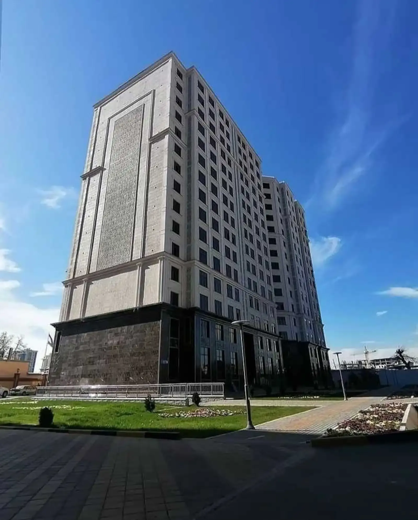 3-комн. квартира, 3 этаж, 120м², Ориёнбонки главный