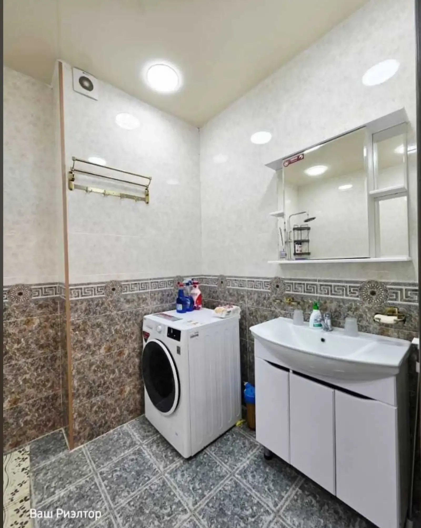 2-комн. квартира, 10 этаж, 80м², исмоил сомони