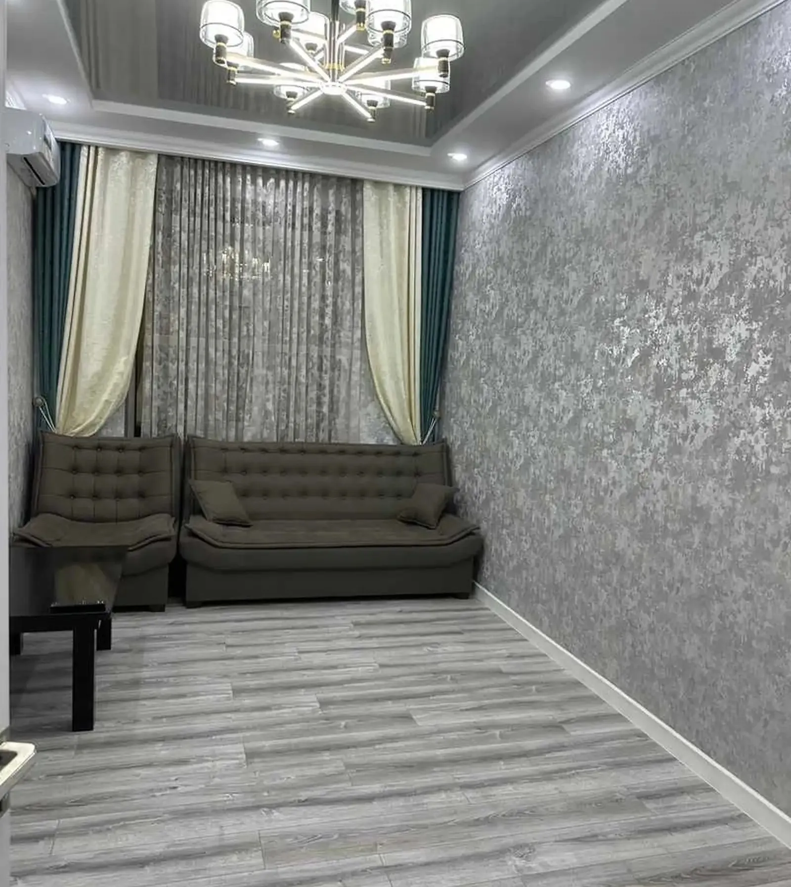 2-комн. квартира, 14 этаж, 54м², Фирдавси