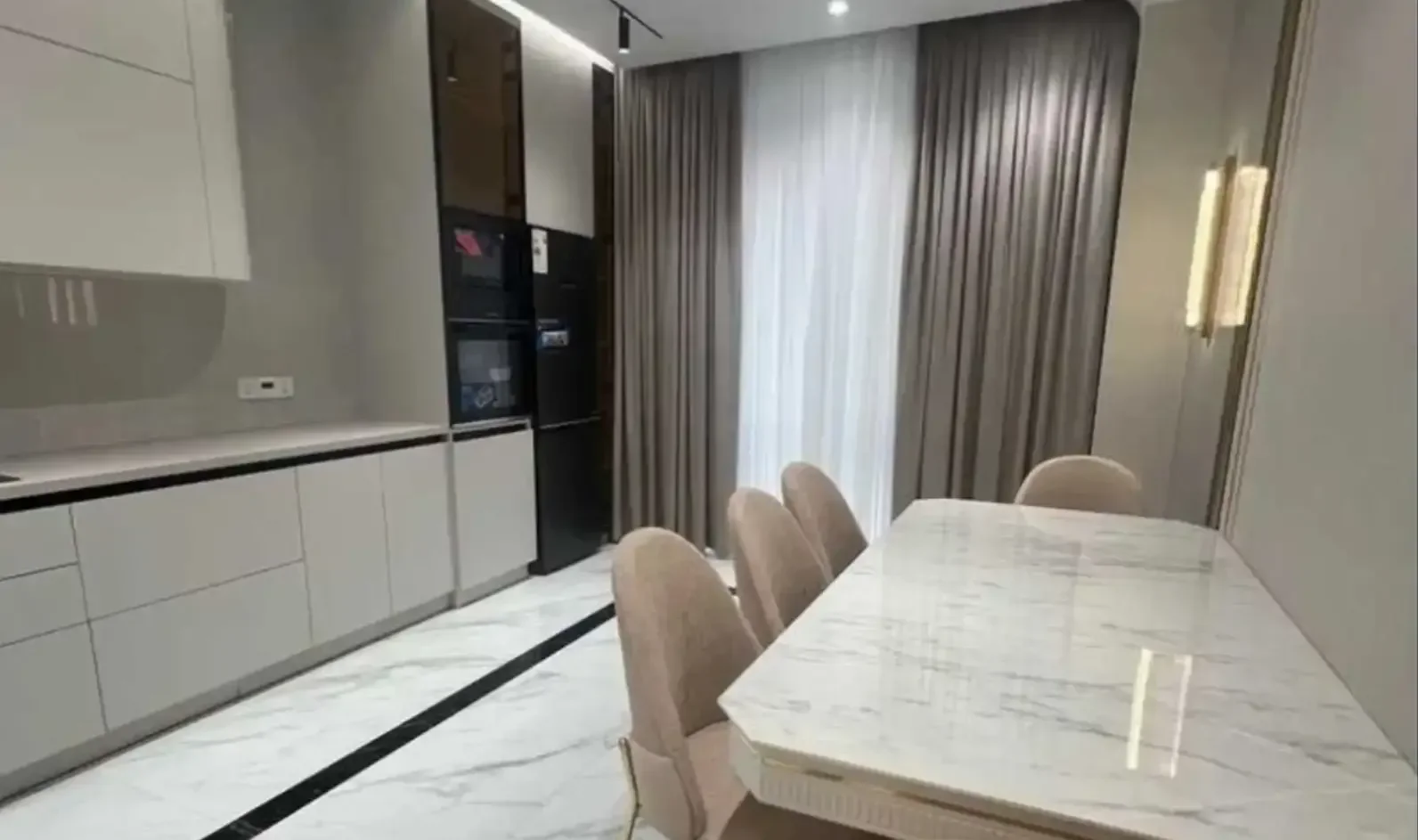 3-комн. квартира, 4 этаж, 120м², Дом печать Супермаркет Пайкар