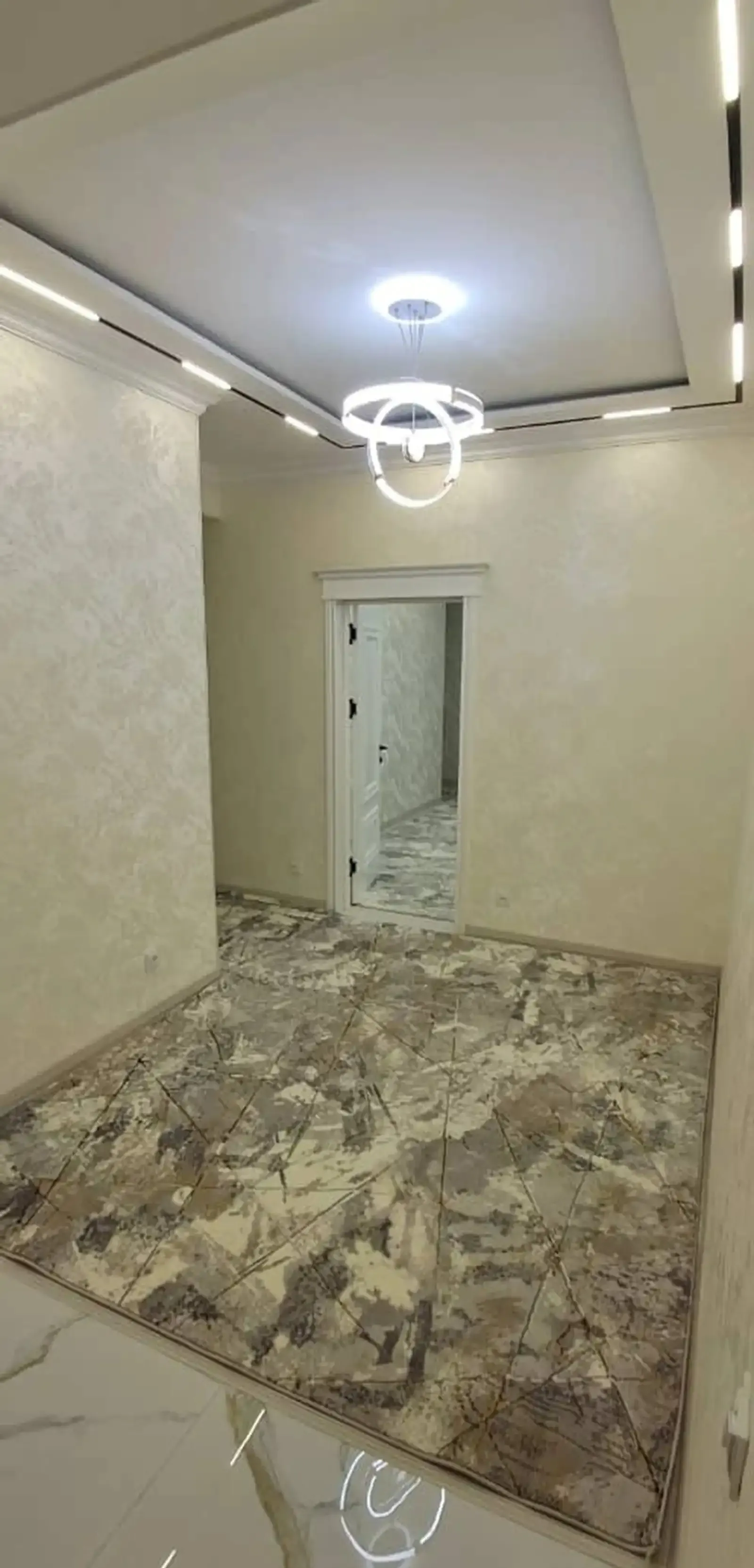 2-комн. квартира, 3 этаж, 85м², 33 мкр Колцевой Провсоюз Низоми Ганчави