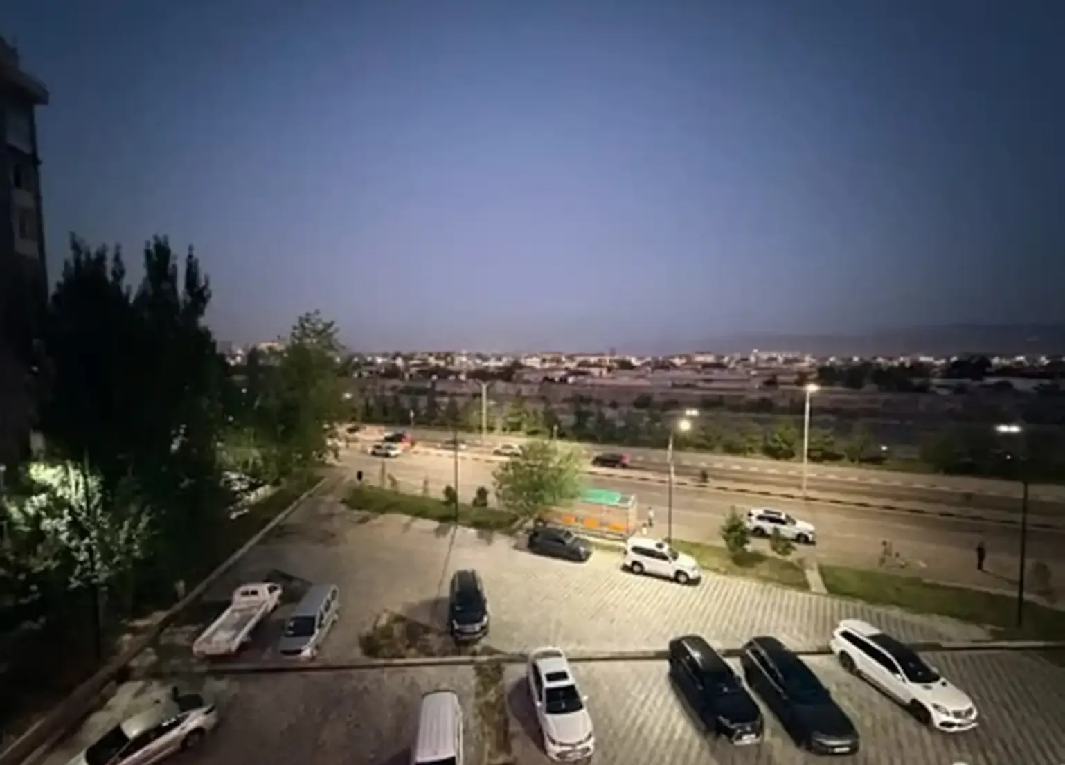 3-комн. квартира, 4 этаж, 89м², Фирдавси
