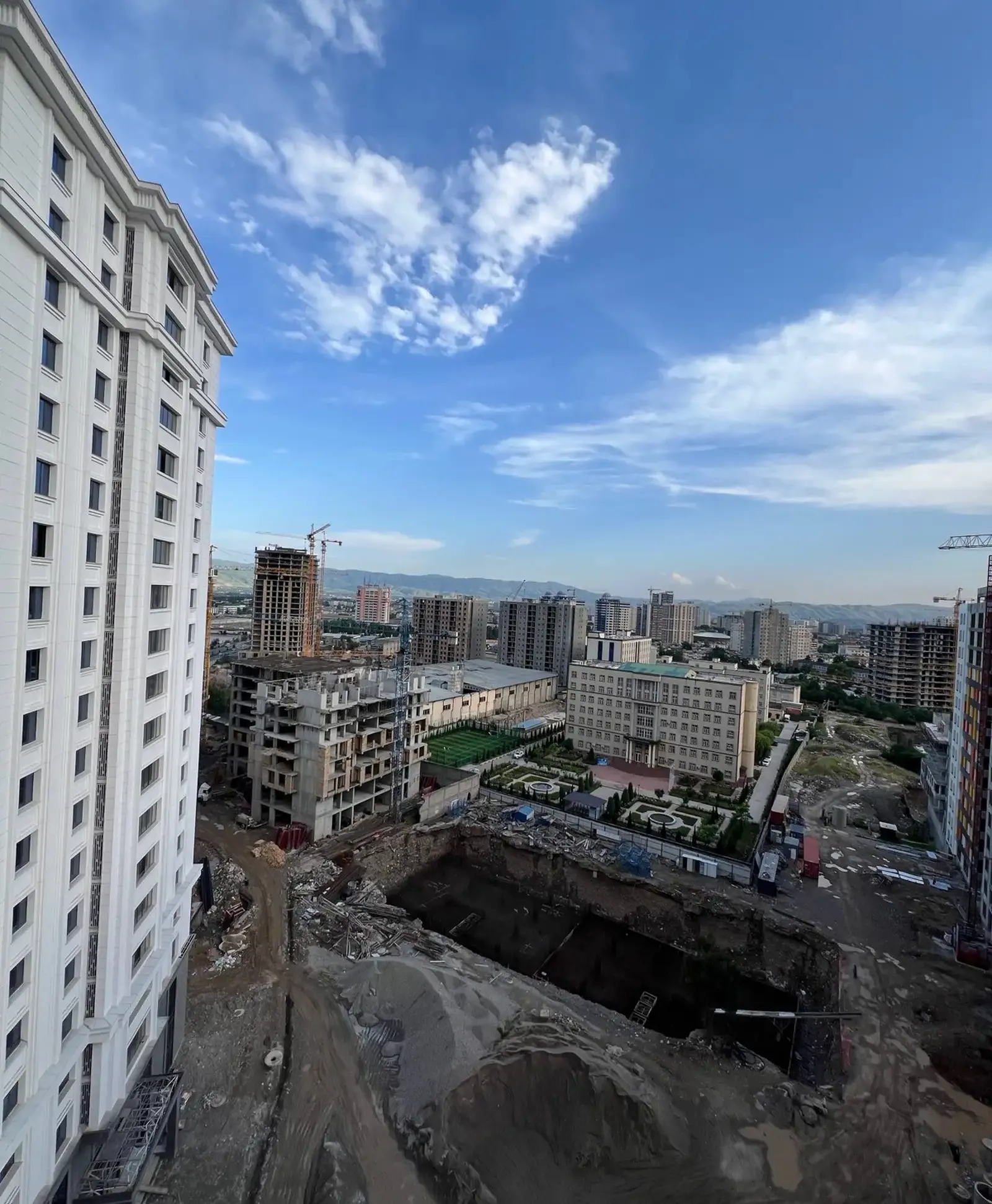 2-комн. квартира, 14 этаж, 114 м², Евари Главный