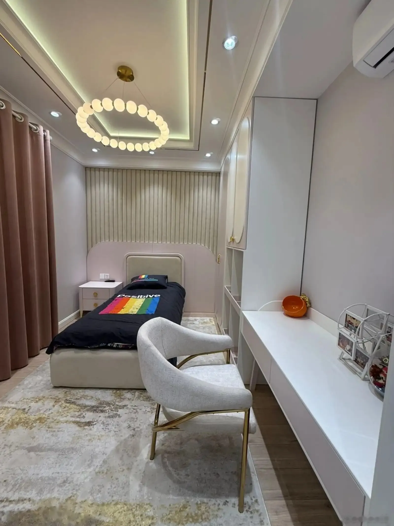 4-к квартира, 13 этаж, 160 м², овир