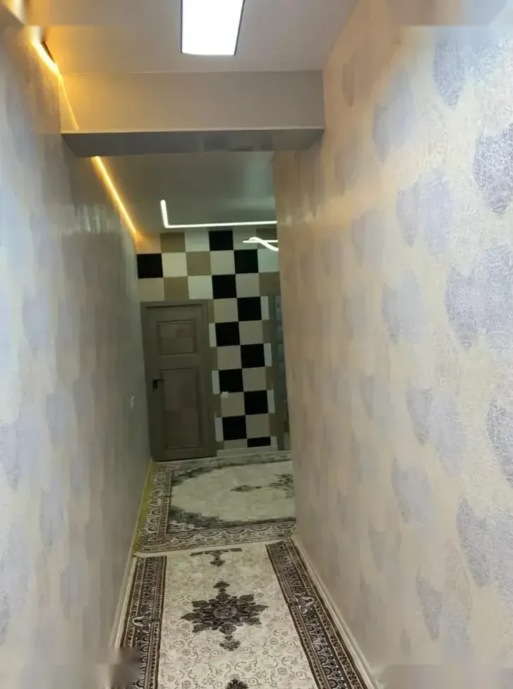 2-комн. квартира, 3 этаж, 70м², Шохмансур