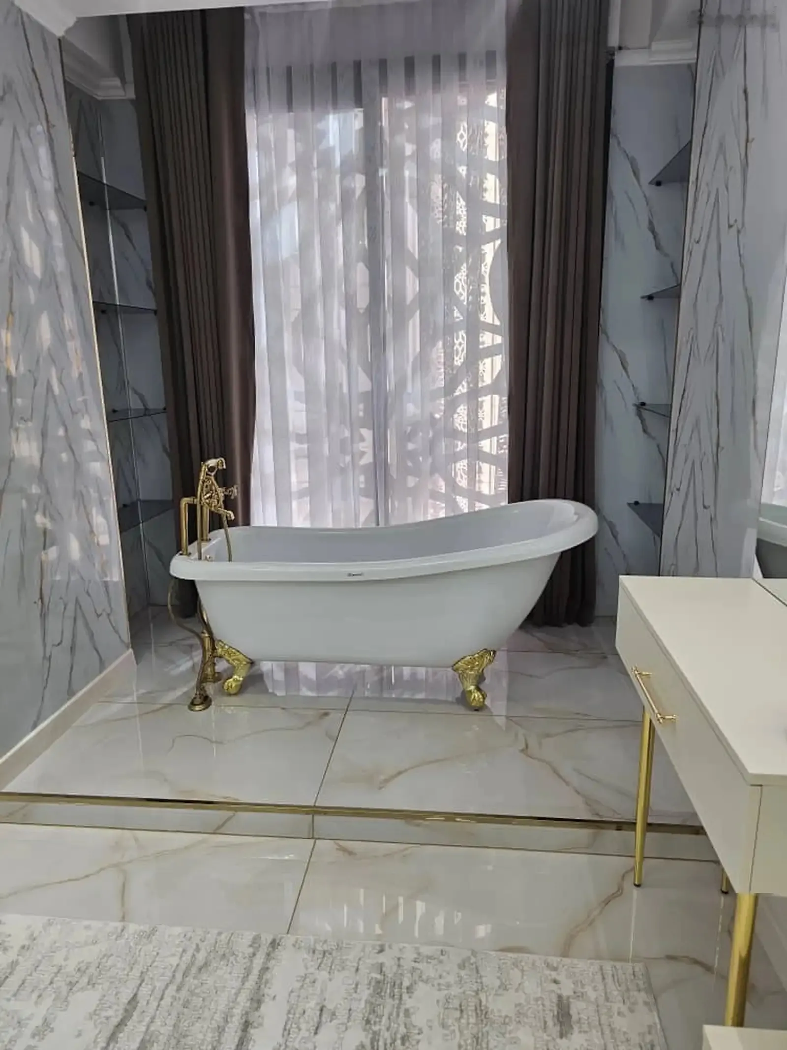 3-к квартира, 7 этаж, 100 м², И Сомони, торговый центр Баракат