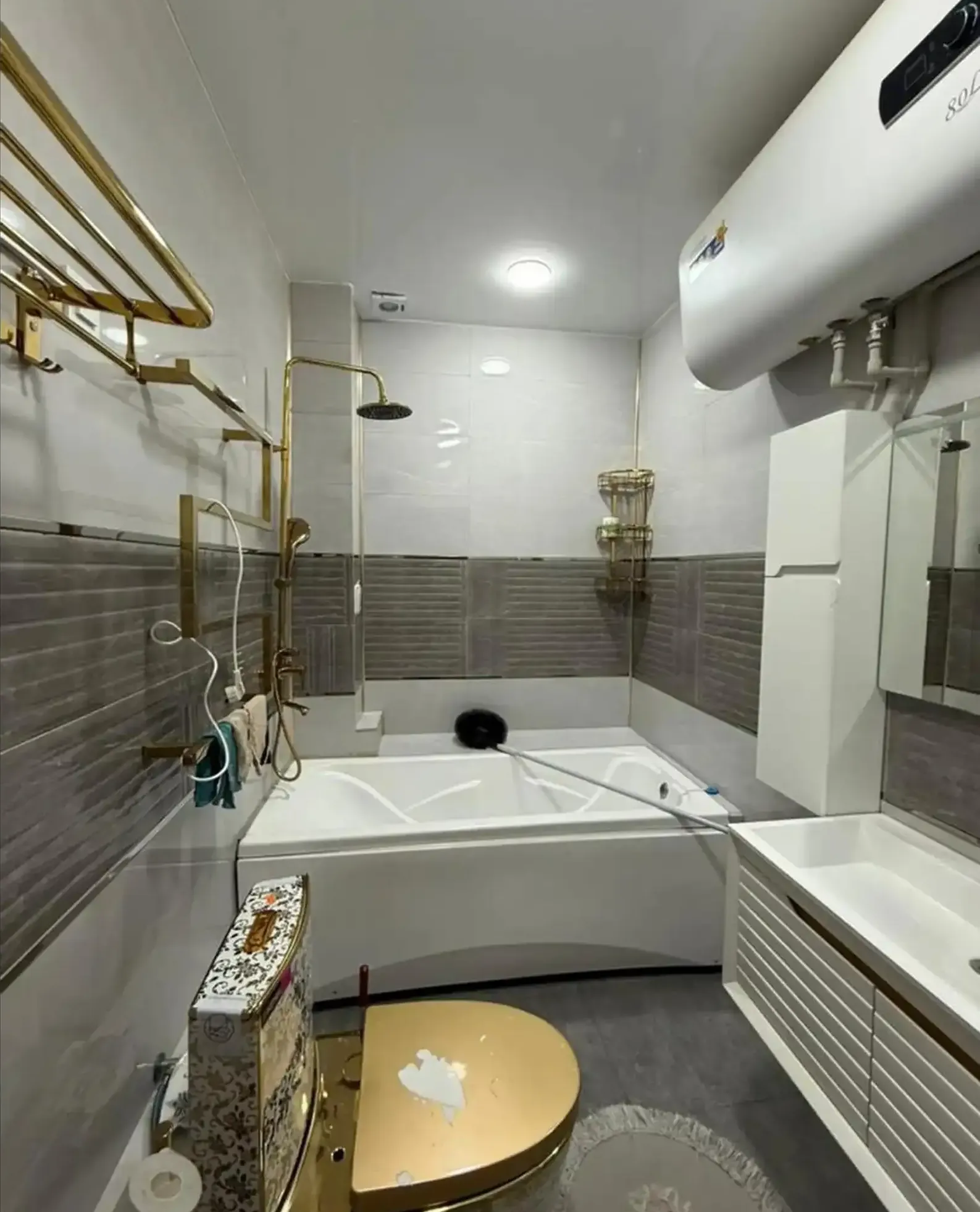6-комн. квартира, 9 этаж, 300 м², Сомони