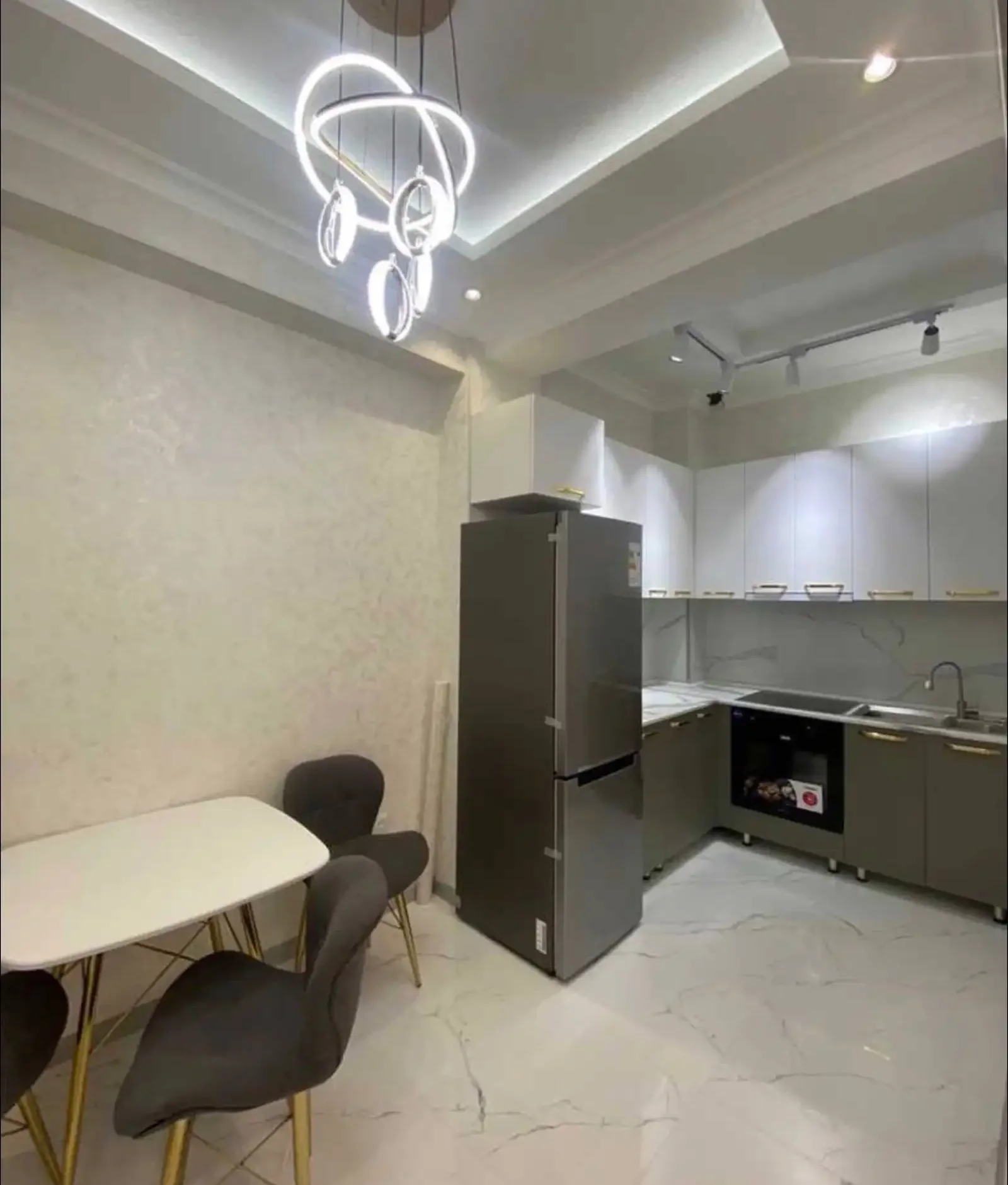 2-комн. квартира, 9 этаж, 75 м², Исмоили Сомони