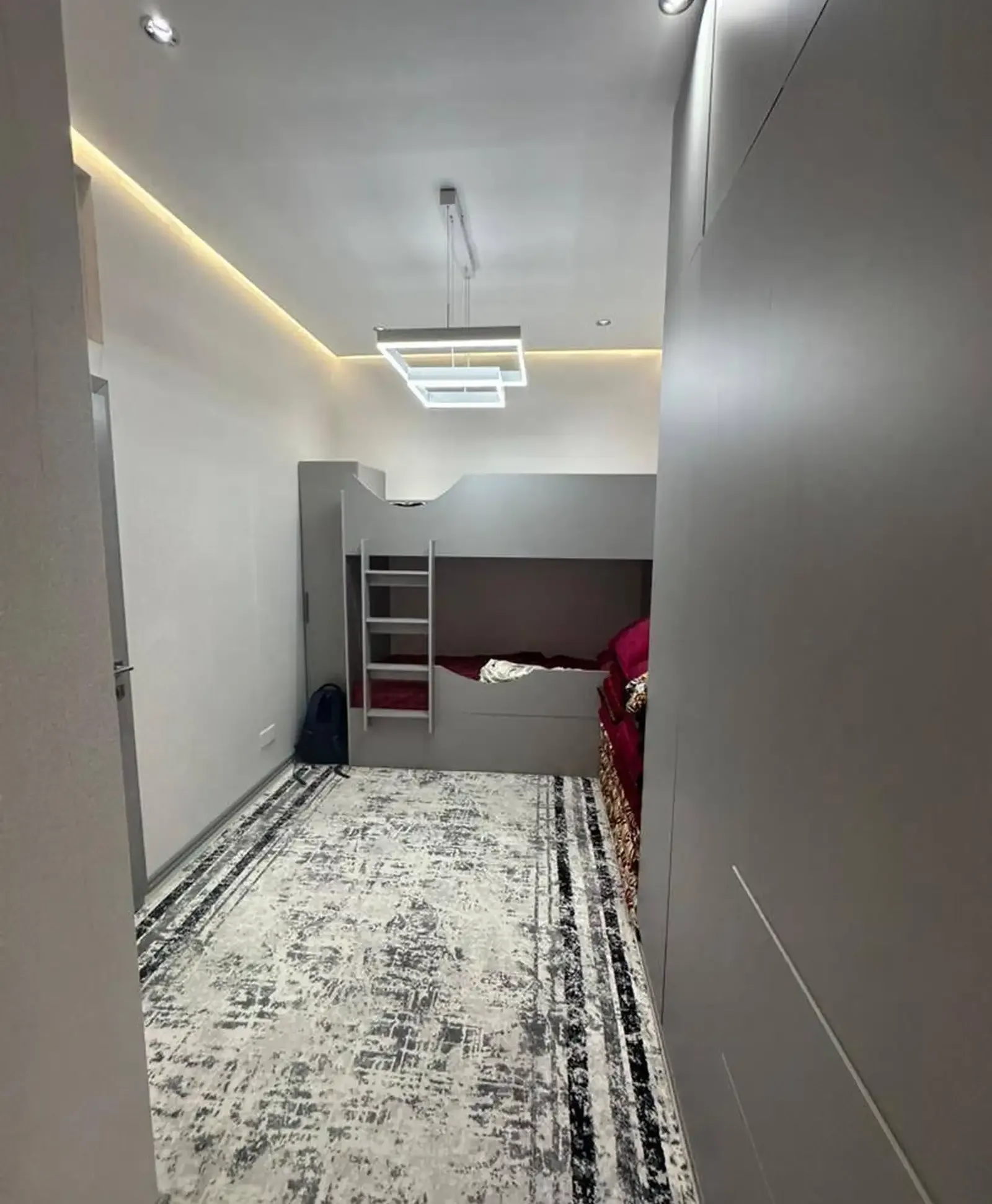 3-комн. квартира, 9 этаж, 76 м², Фирдавси