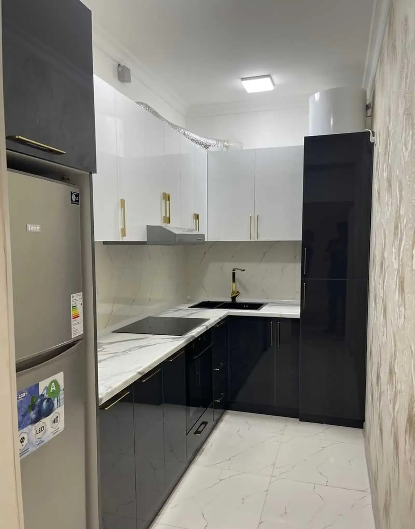 2-комн. квартира, 8 этаж, 70м², Дом печать Алфемо