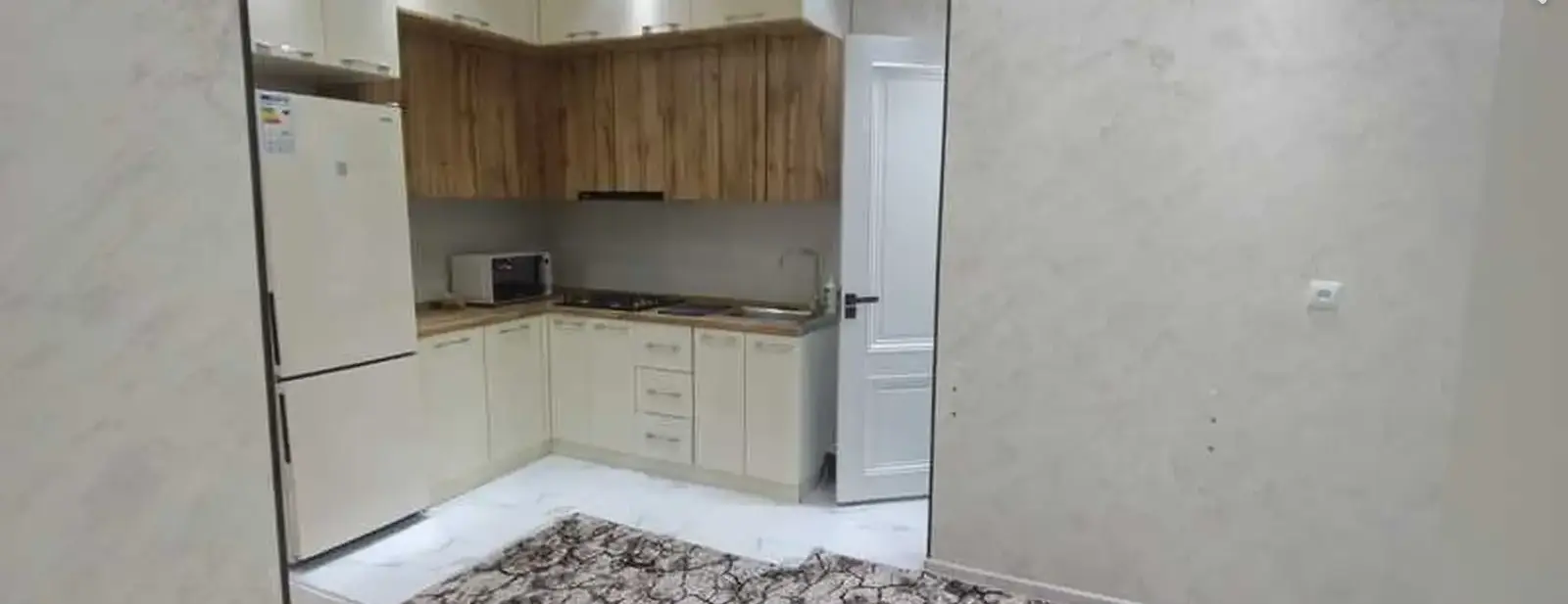 2-комн. квартира, 16 этаж, 70м², шохмансур