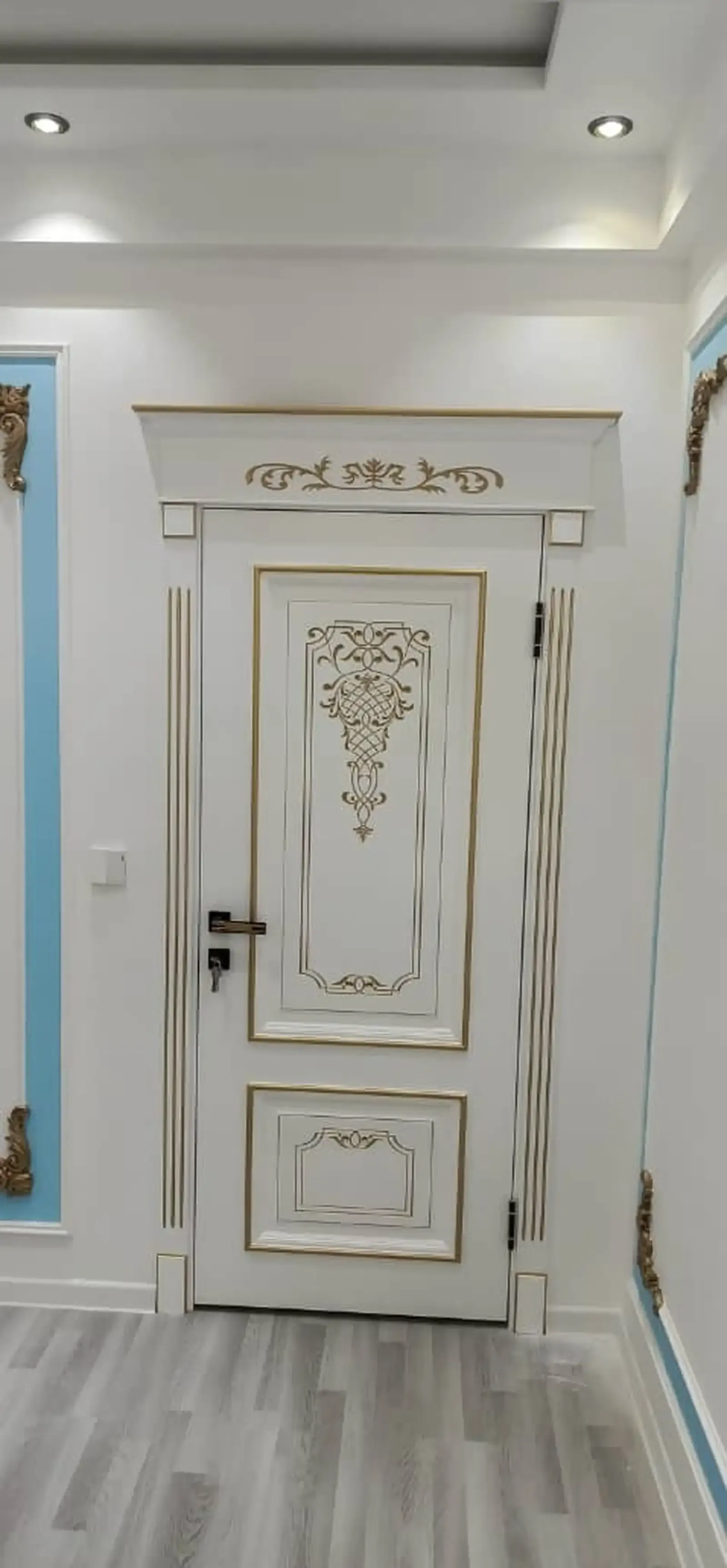 Дверь