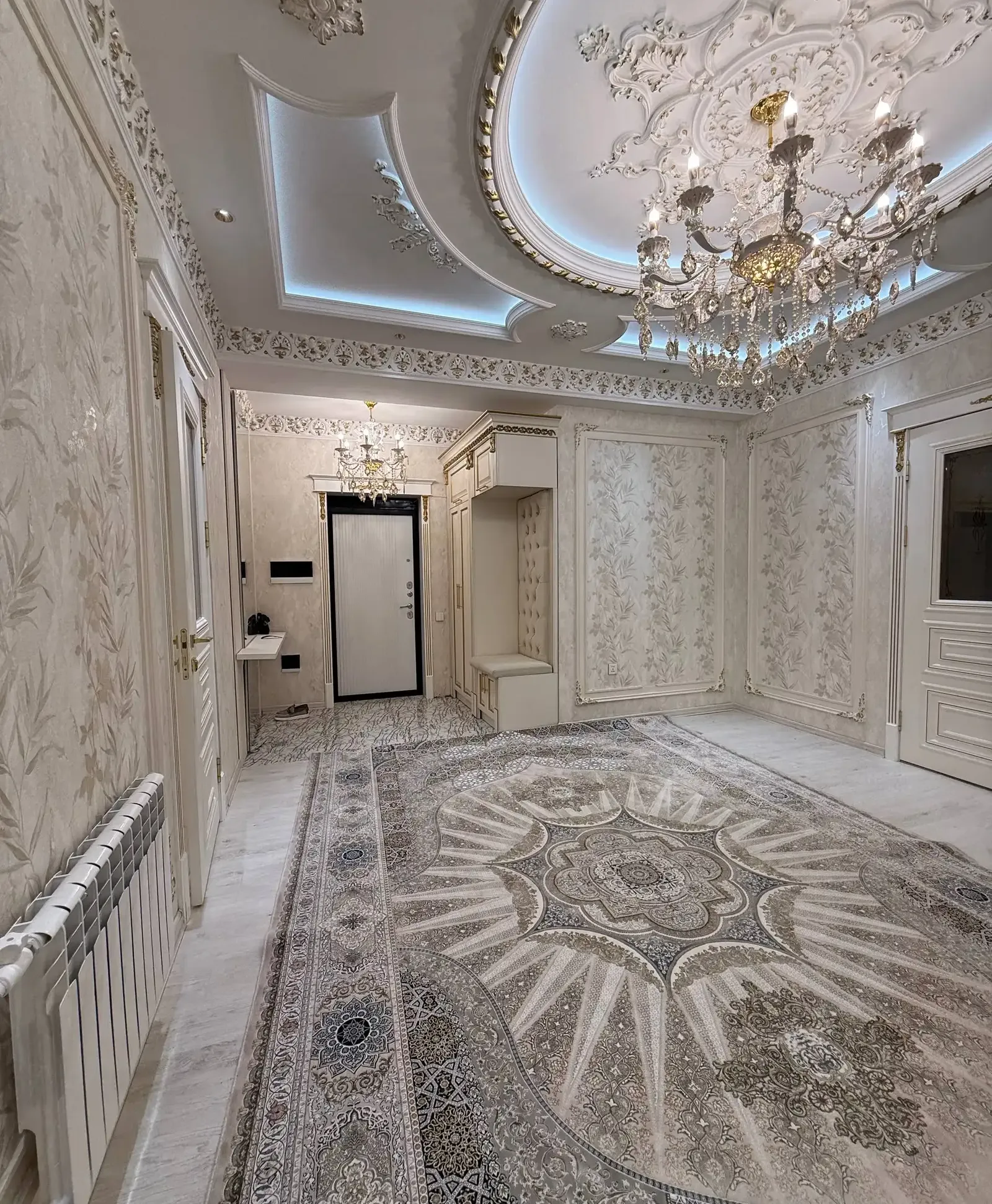 3-комн. квартира, 2 этаж, 134 м², Сино, 91мкр, поликлиникаи 10