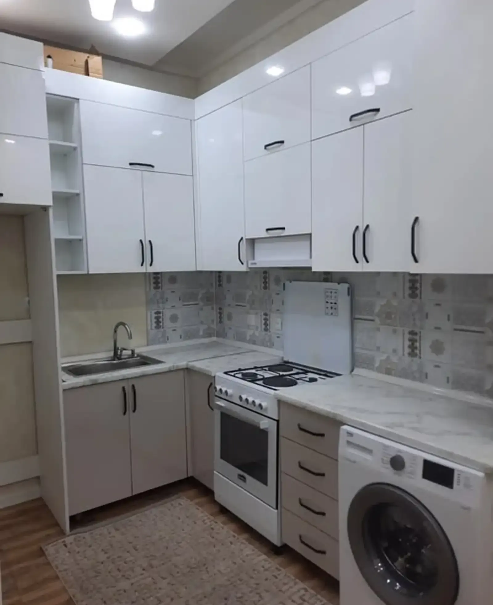 2-комн. квартира, 2 этаж, 70м², Сино