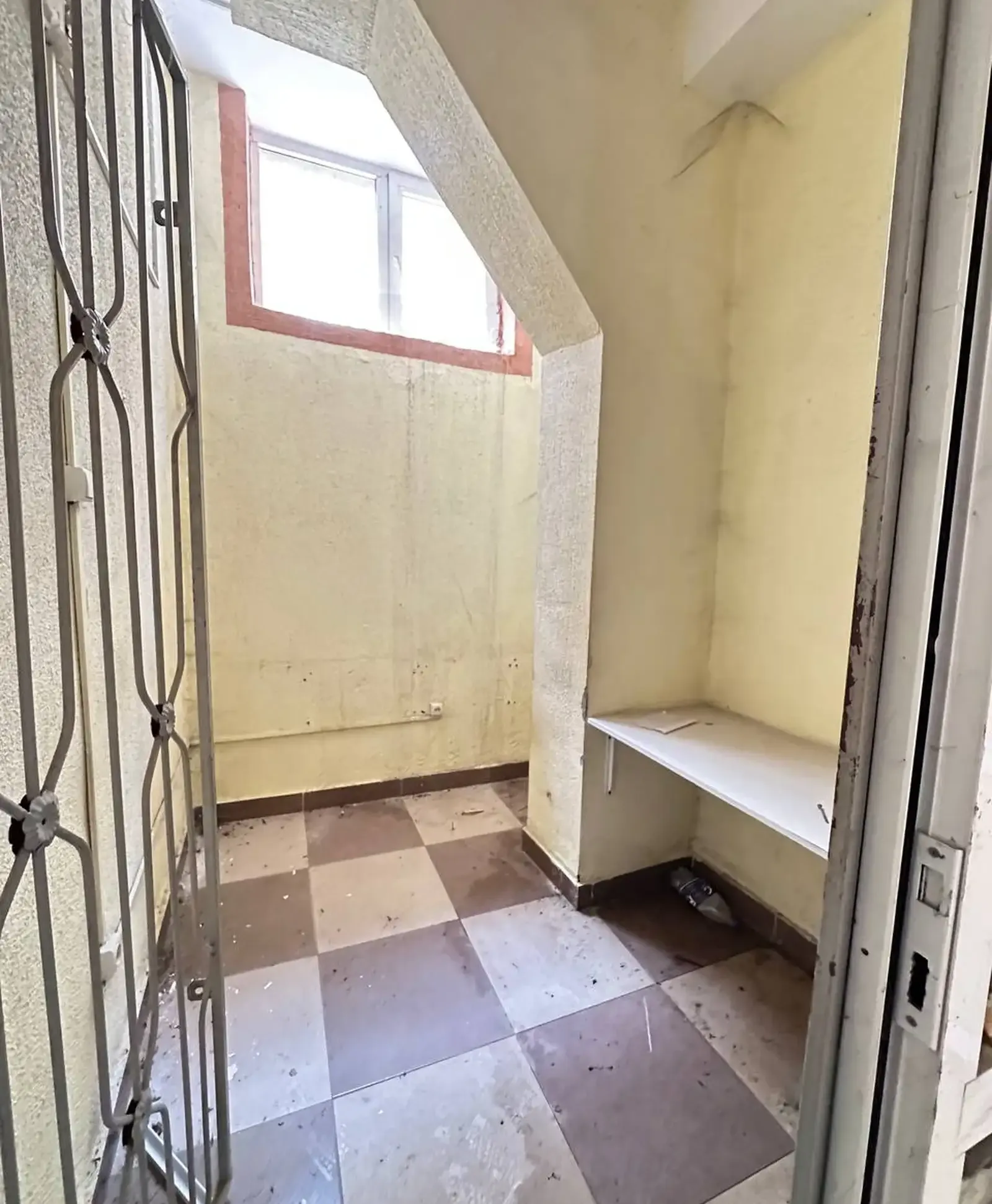 Помещение под свободное назначение, 238м², Сино