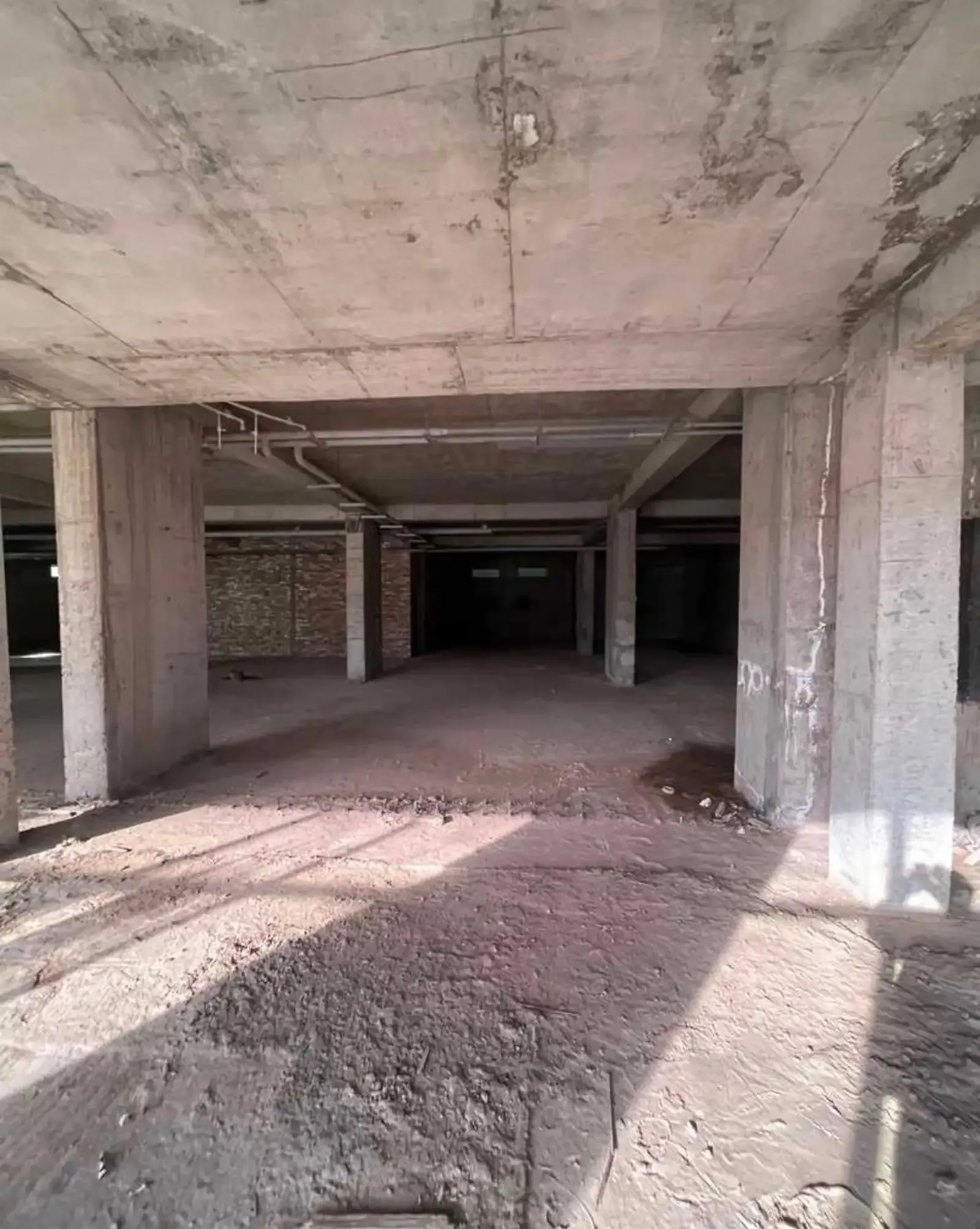 Помещение под промышленное назначение, 1509м², Сафо