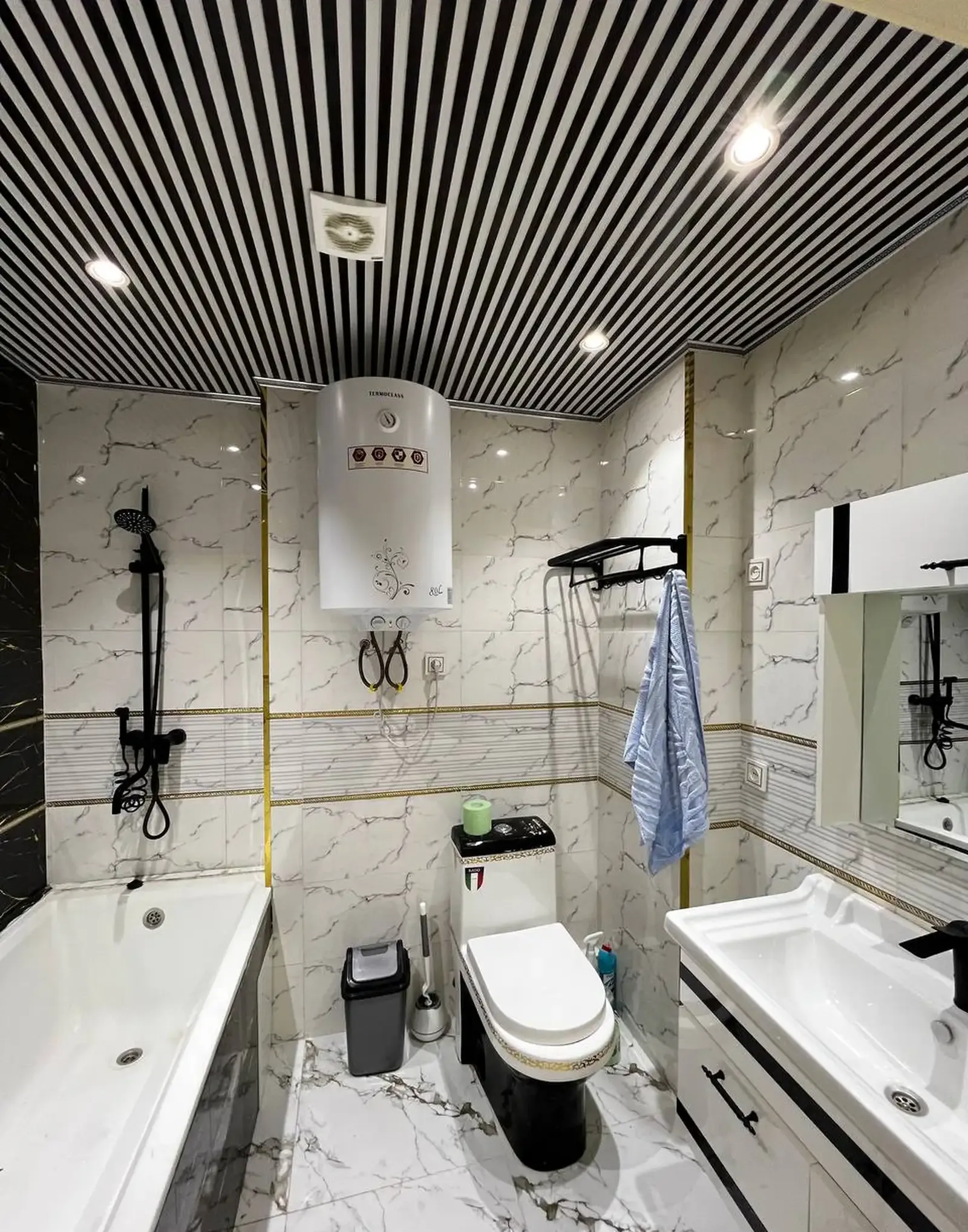 3-комн. квартира, 18 этаж, 107 м², Шохмансур