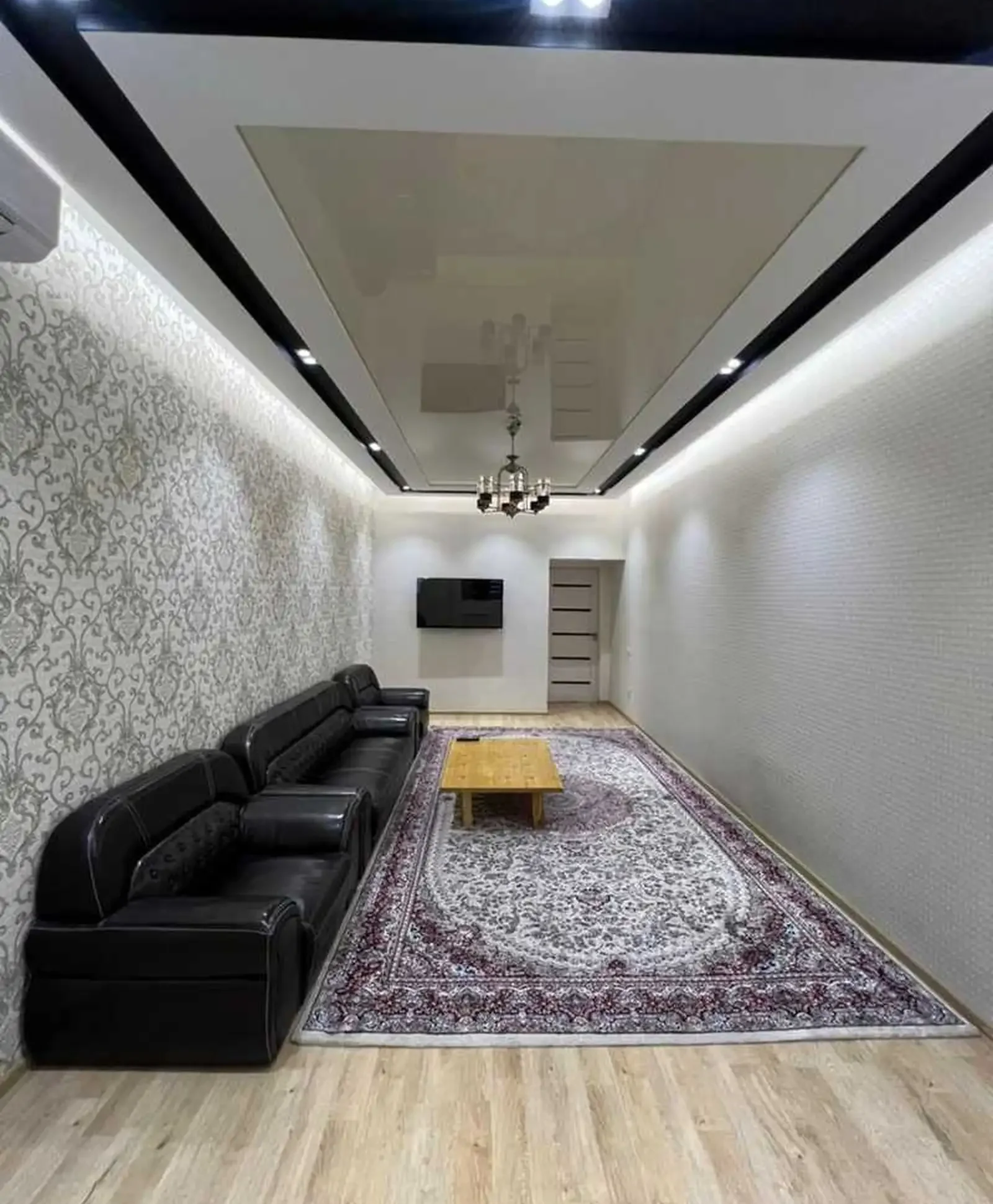 3-комн. квартира, 3 этаж, 120м², И. Сомони, Ориёнбонк