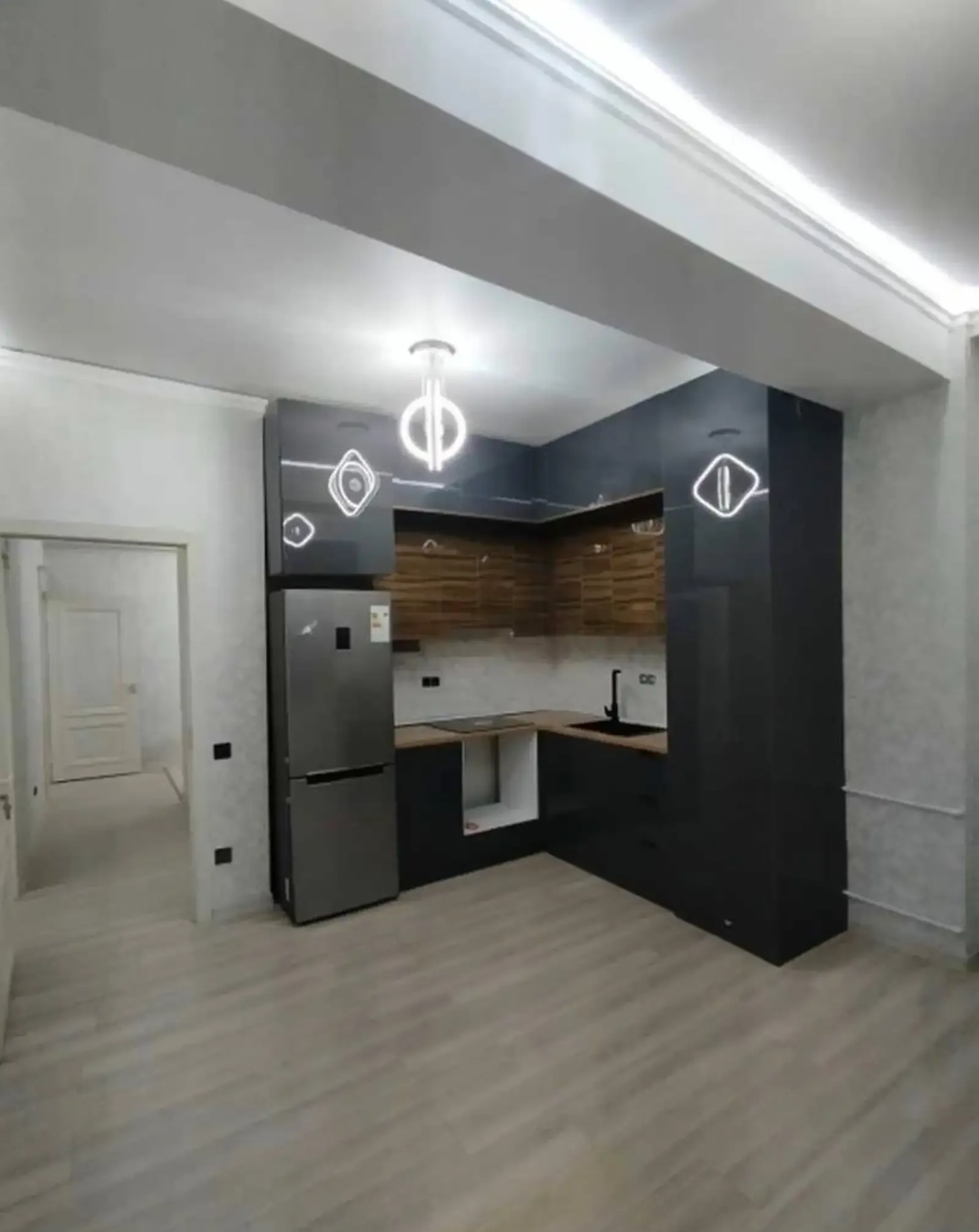 2-комн. квартира, 8 этаж, 67 м², Сино