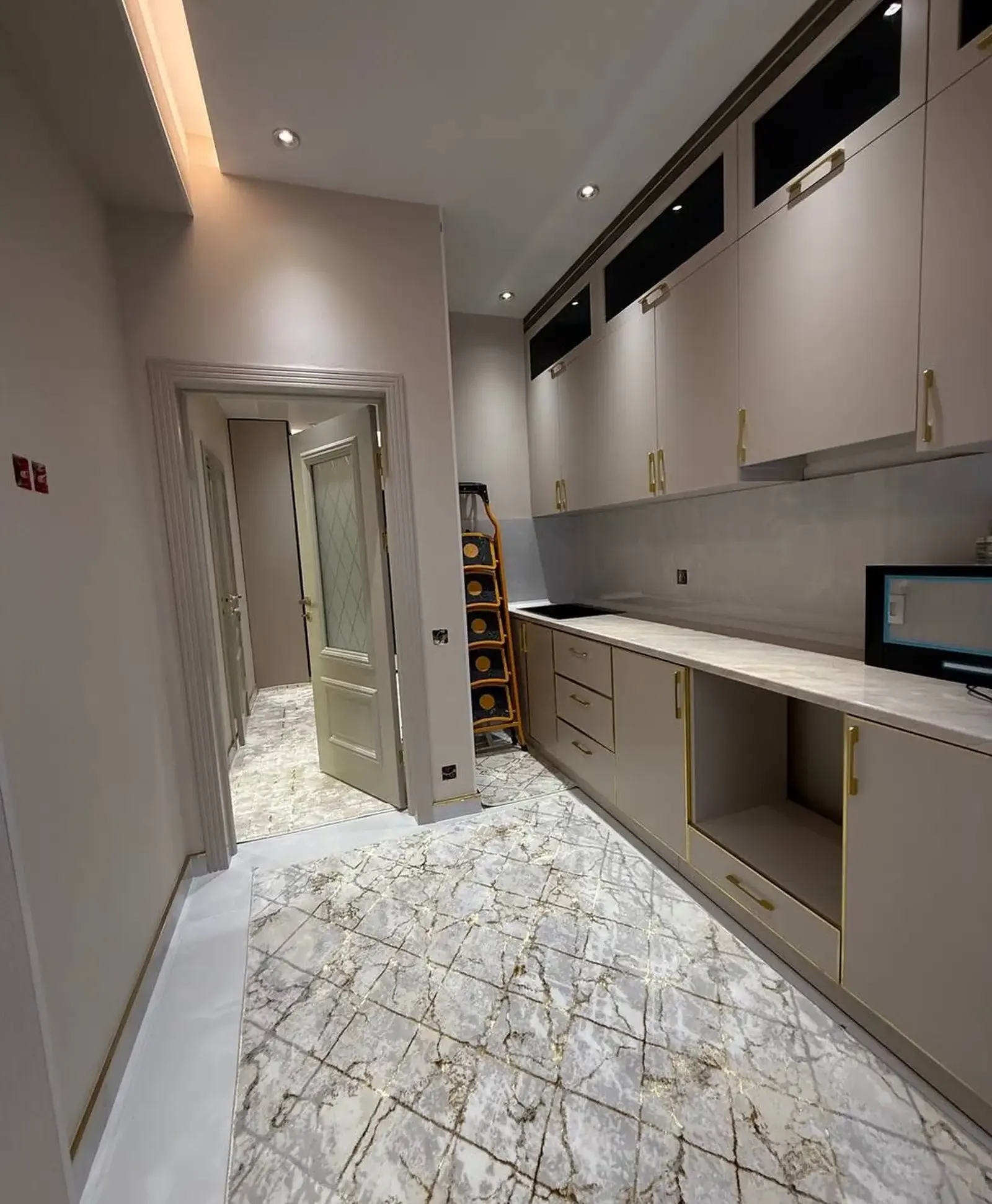 2-комн. квартира, 10 этаж, 62 м², Шохмансур